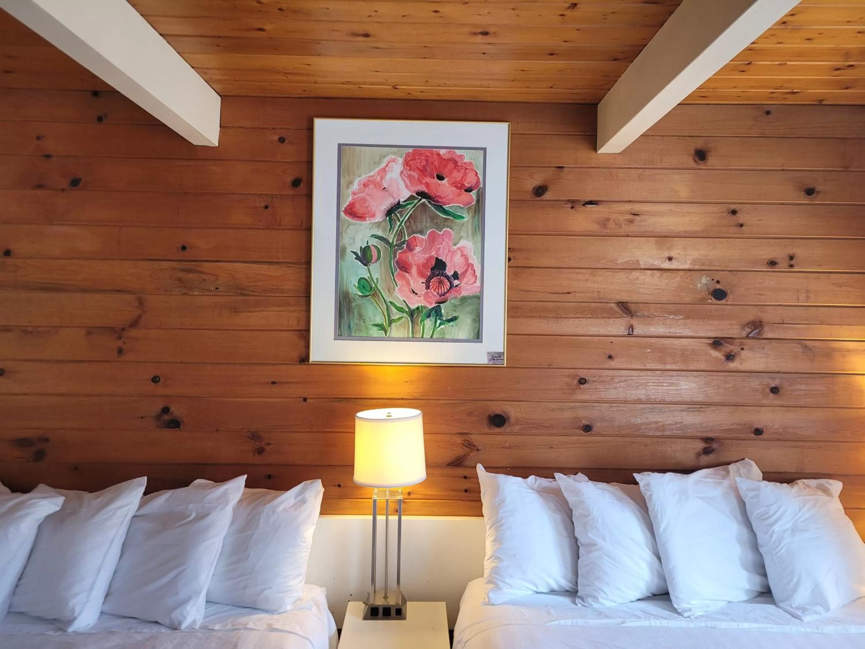 Bedroom, Bed in Pines Motel