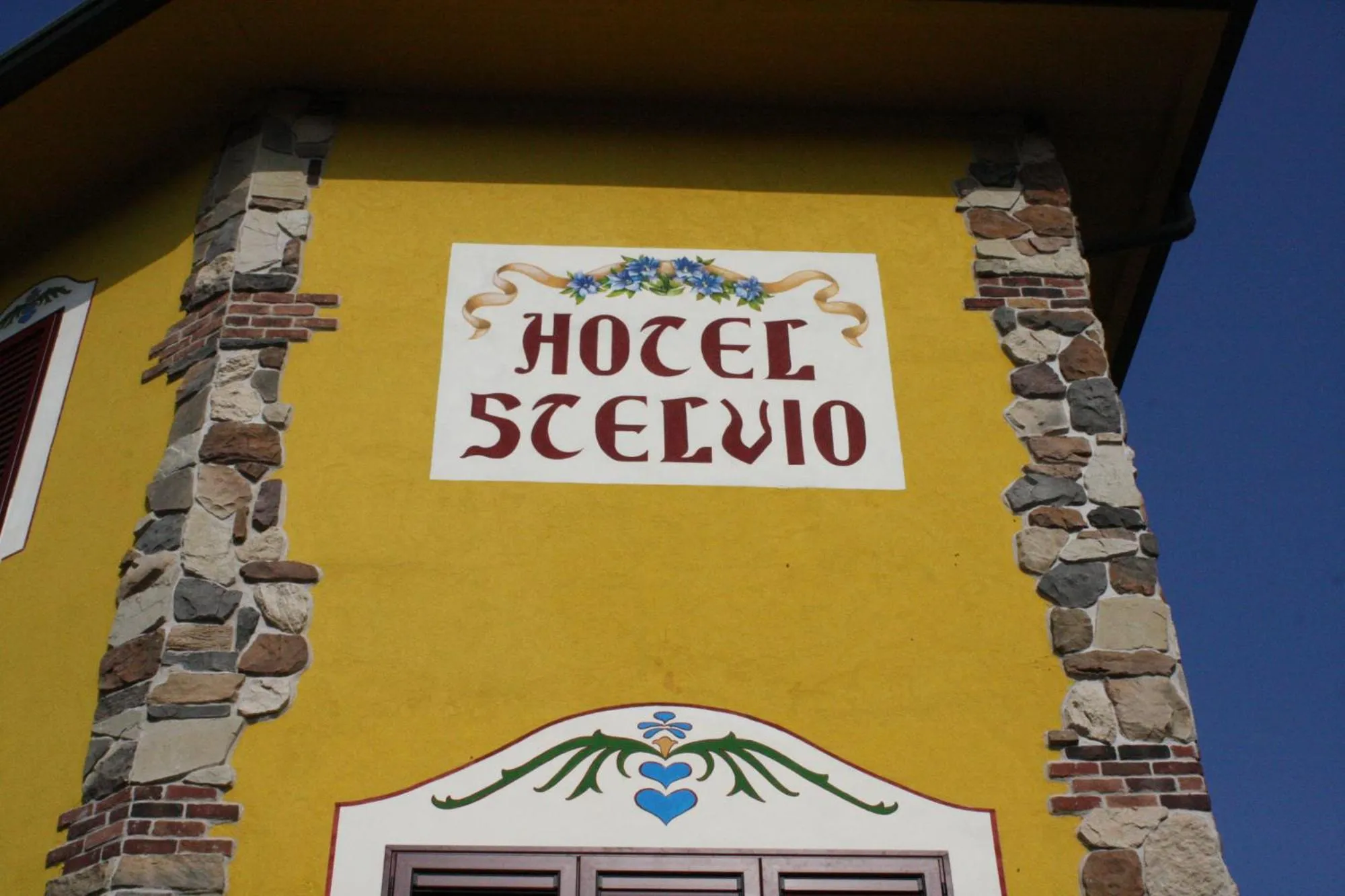 Day in Hotel Stelvio