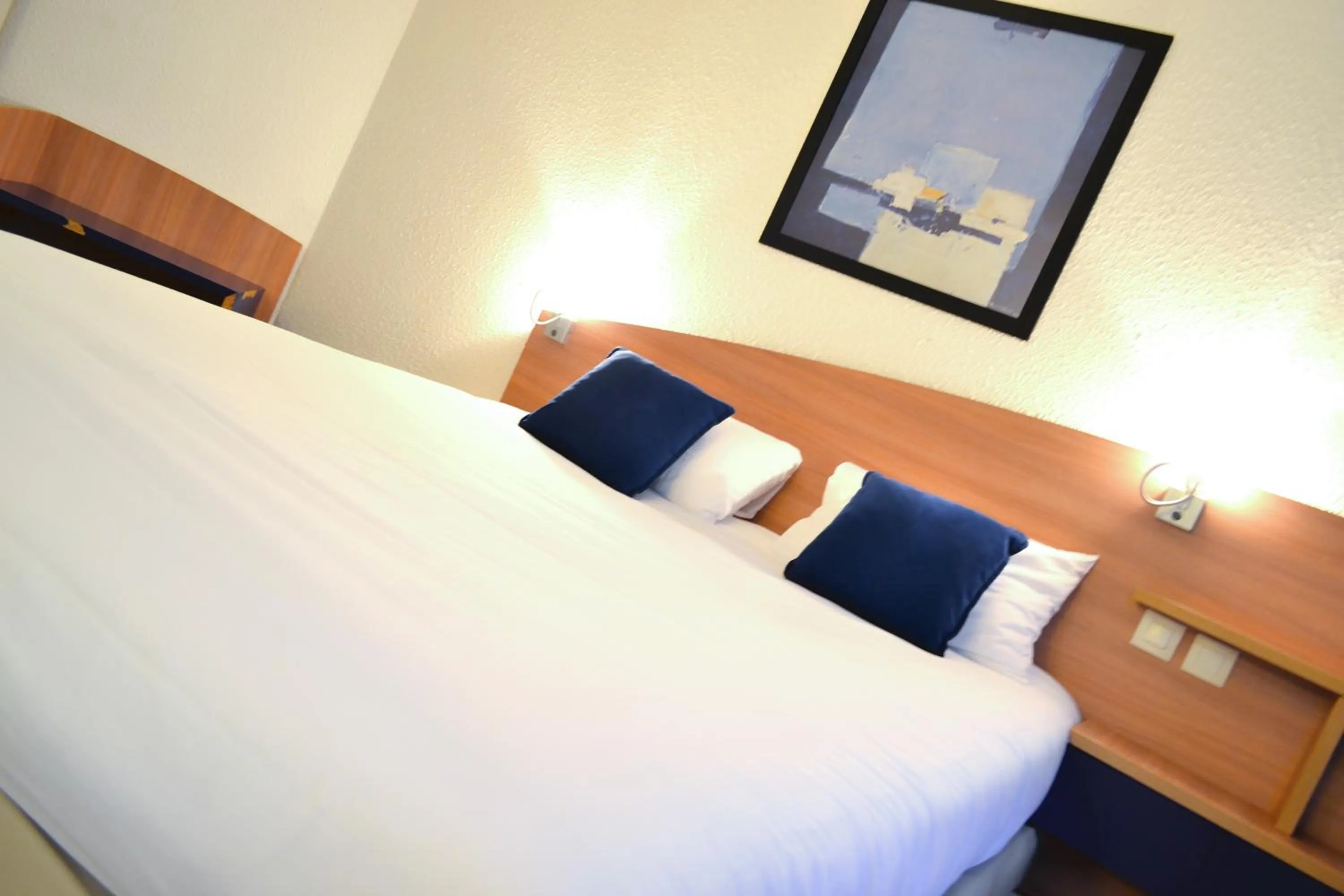 Bedroom, Bed in Art Hotel Paris Est