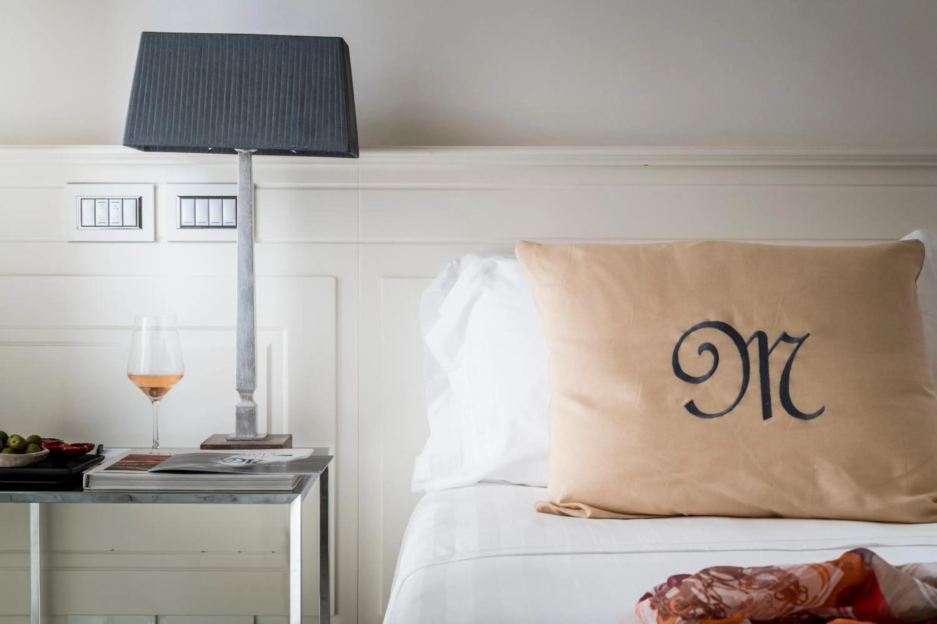 Bed in Hotel Metropole Taormina