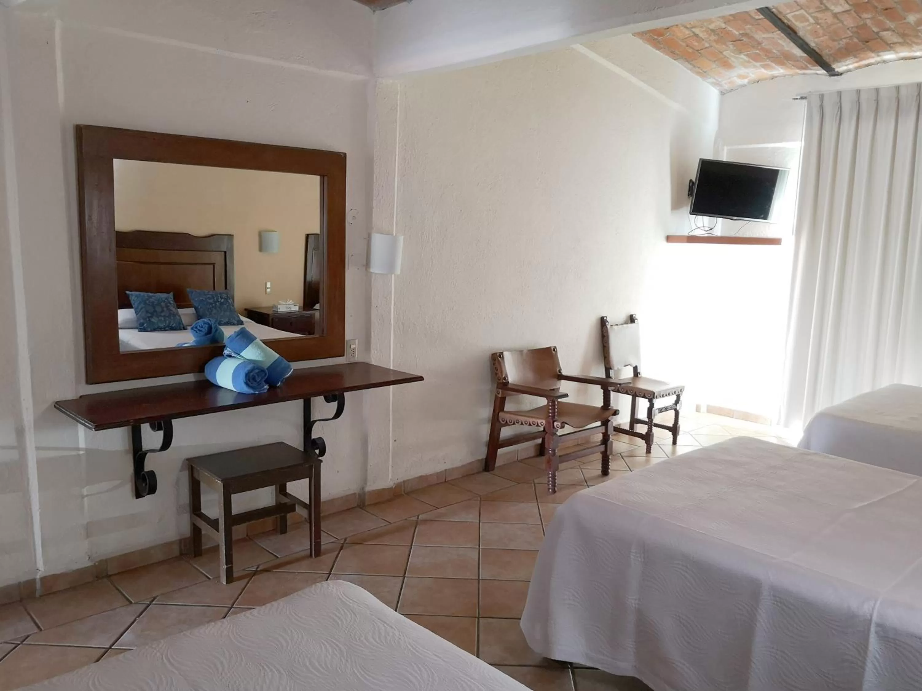 TV and multimedia, Bed in Hotel El Pescador