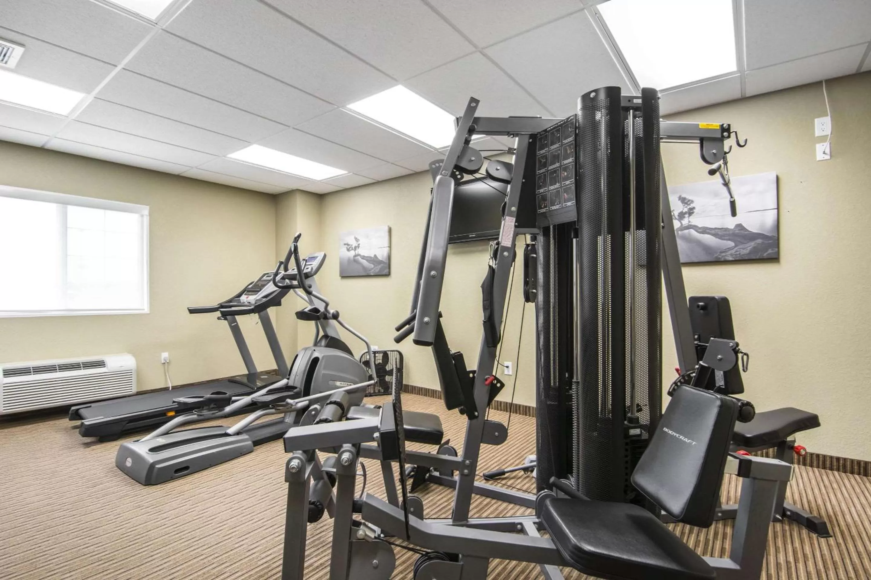 Fitness centre/facilities in Quality Inn & Suites Thompson