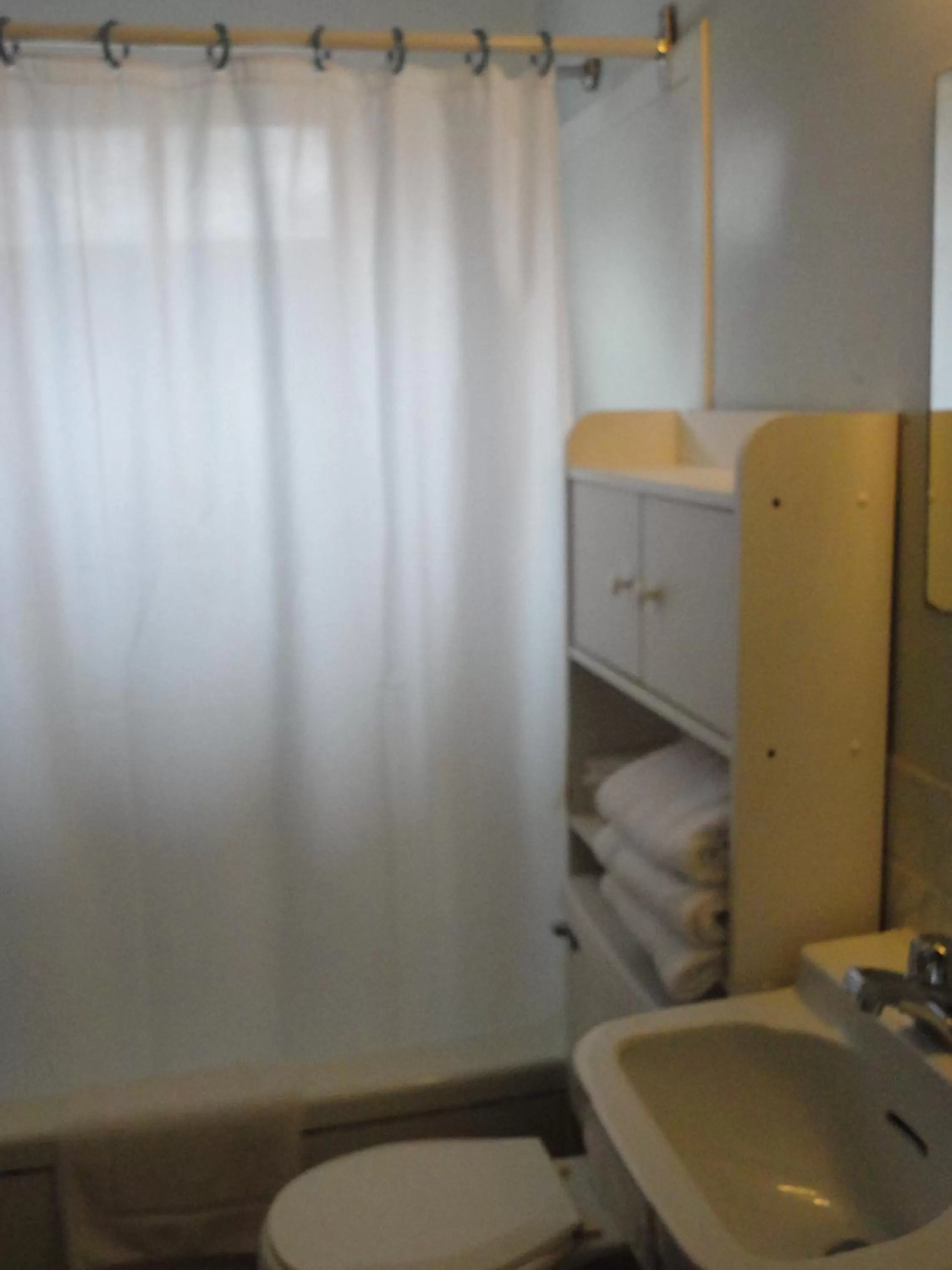 Day in Hipwell's Motel