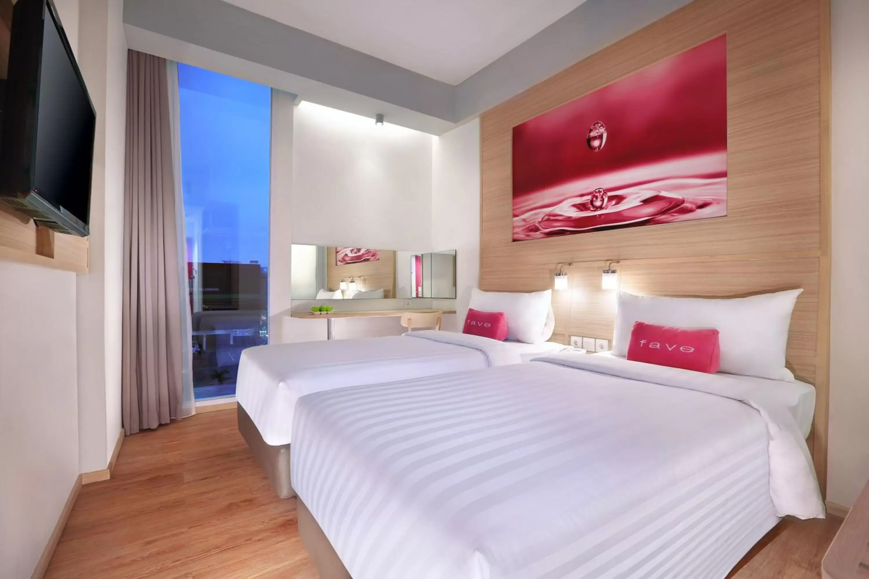 Superior Double or Twin Room in Fave Plus Hotel Palembang Superior Double or Twin Room in Fave Plus Hotel Palembang