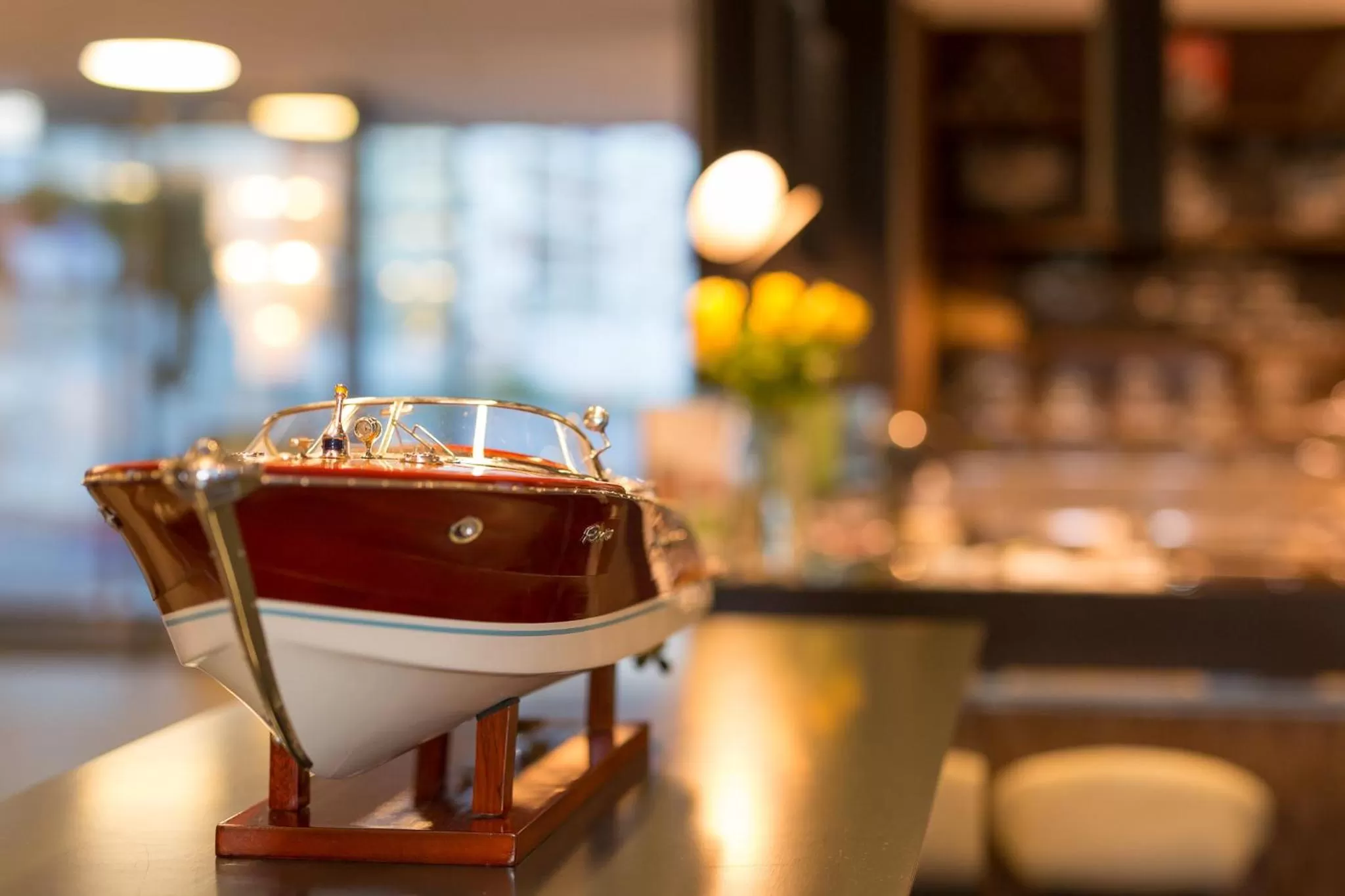 Lounge or bar in Novotel Lugano Paradiso