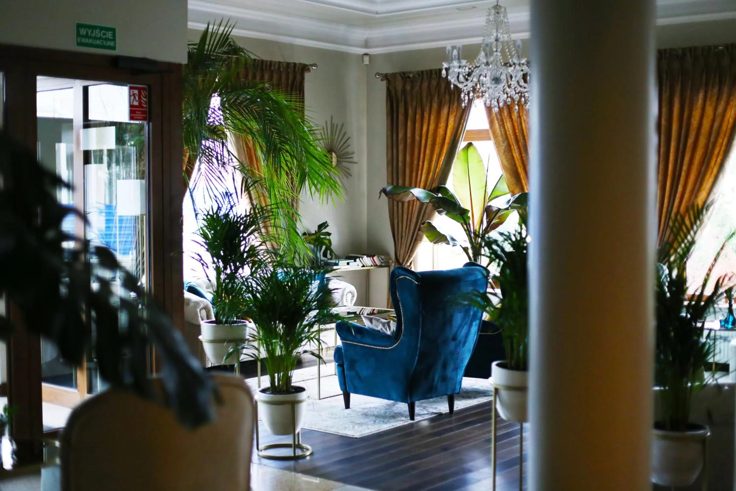 Restaurant/places to eat in Dworek