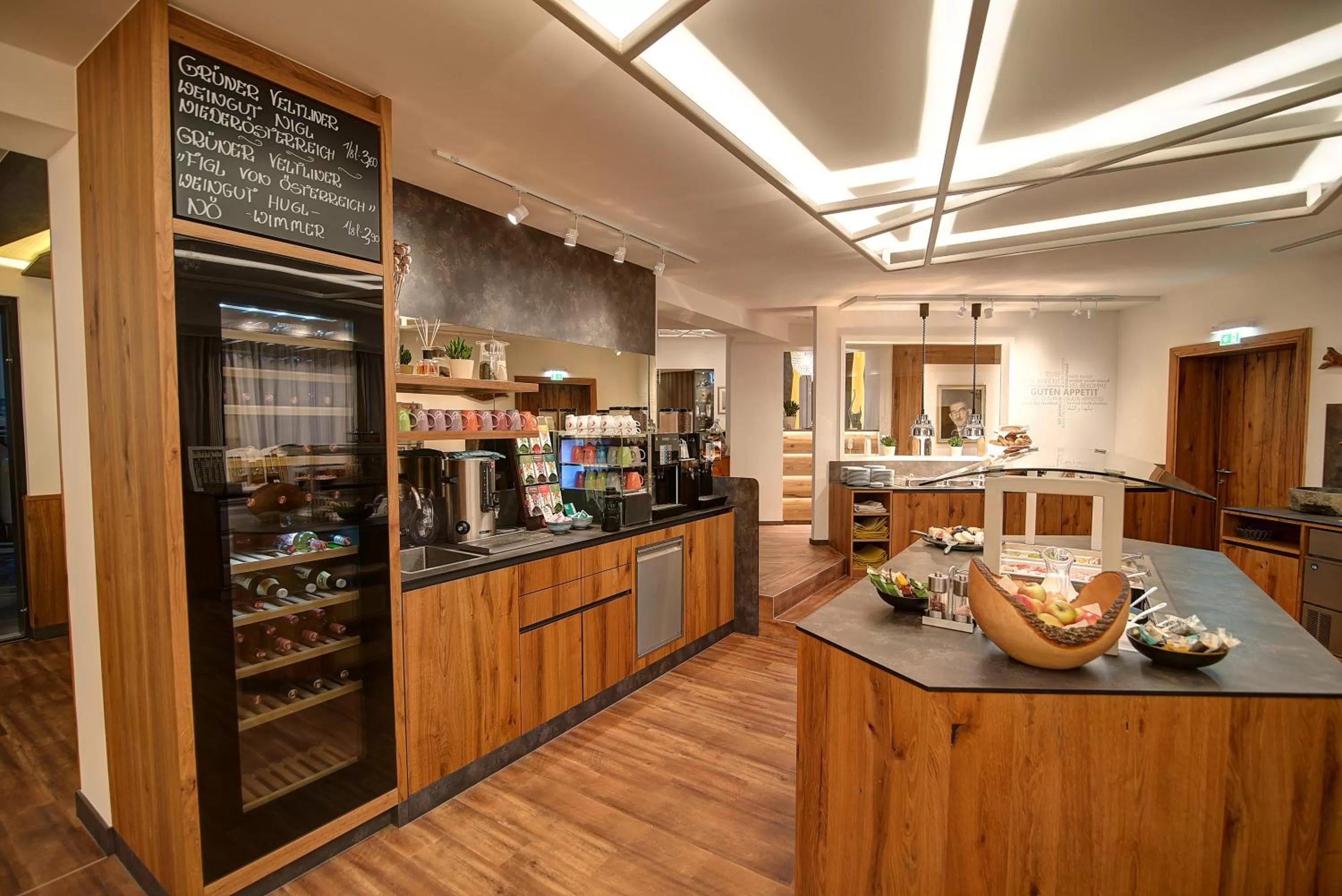 Buffet breakfast in Hotel zur Post