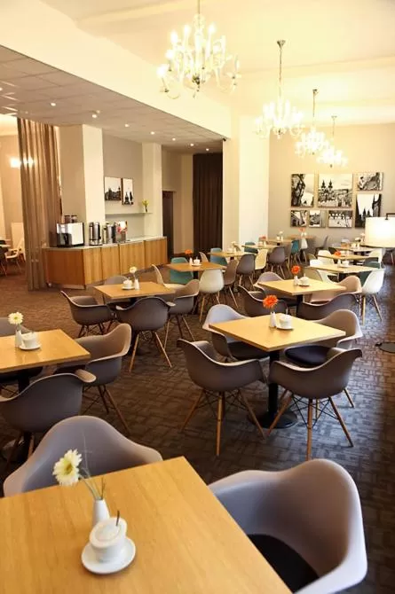 Restaurant/places to eat in Central Hotel Prague