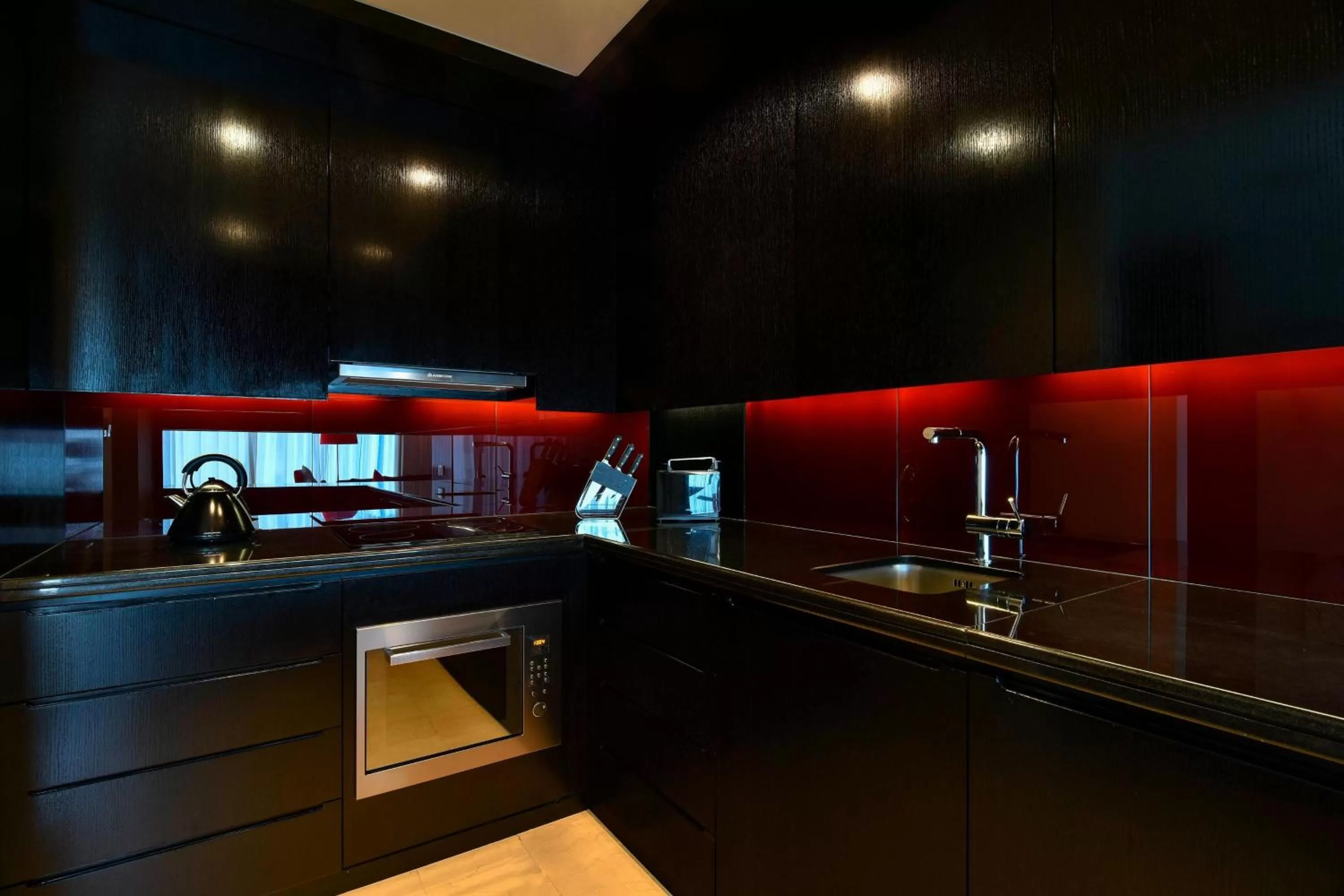 Kitchen or kitchenette in W Doha