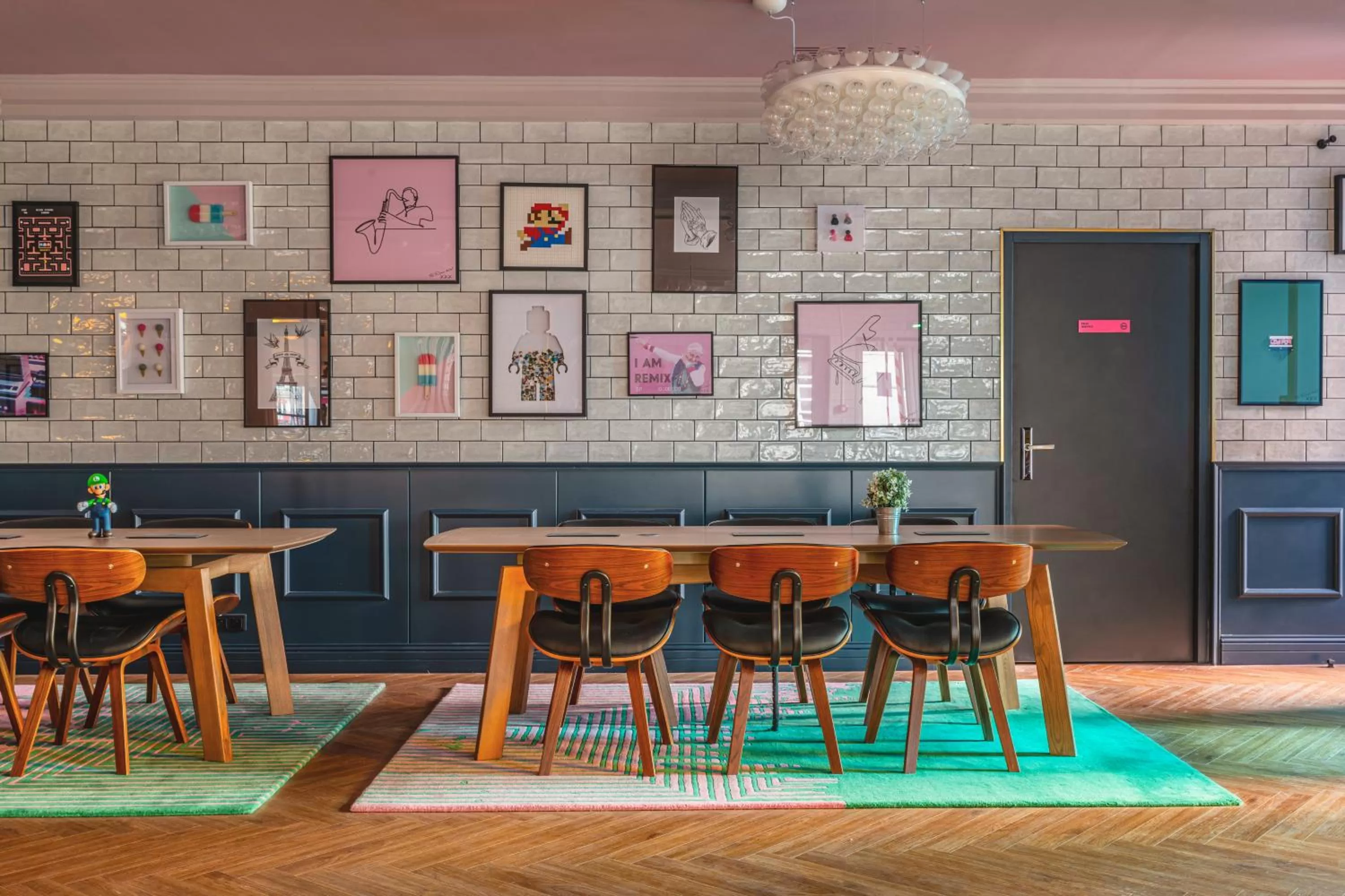 Business facilities in The ReMIX Hotel