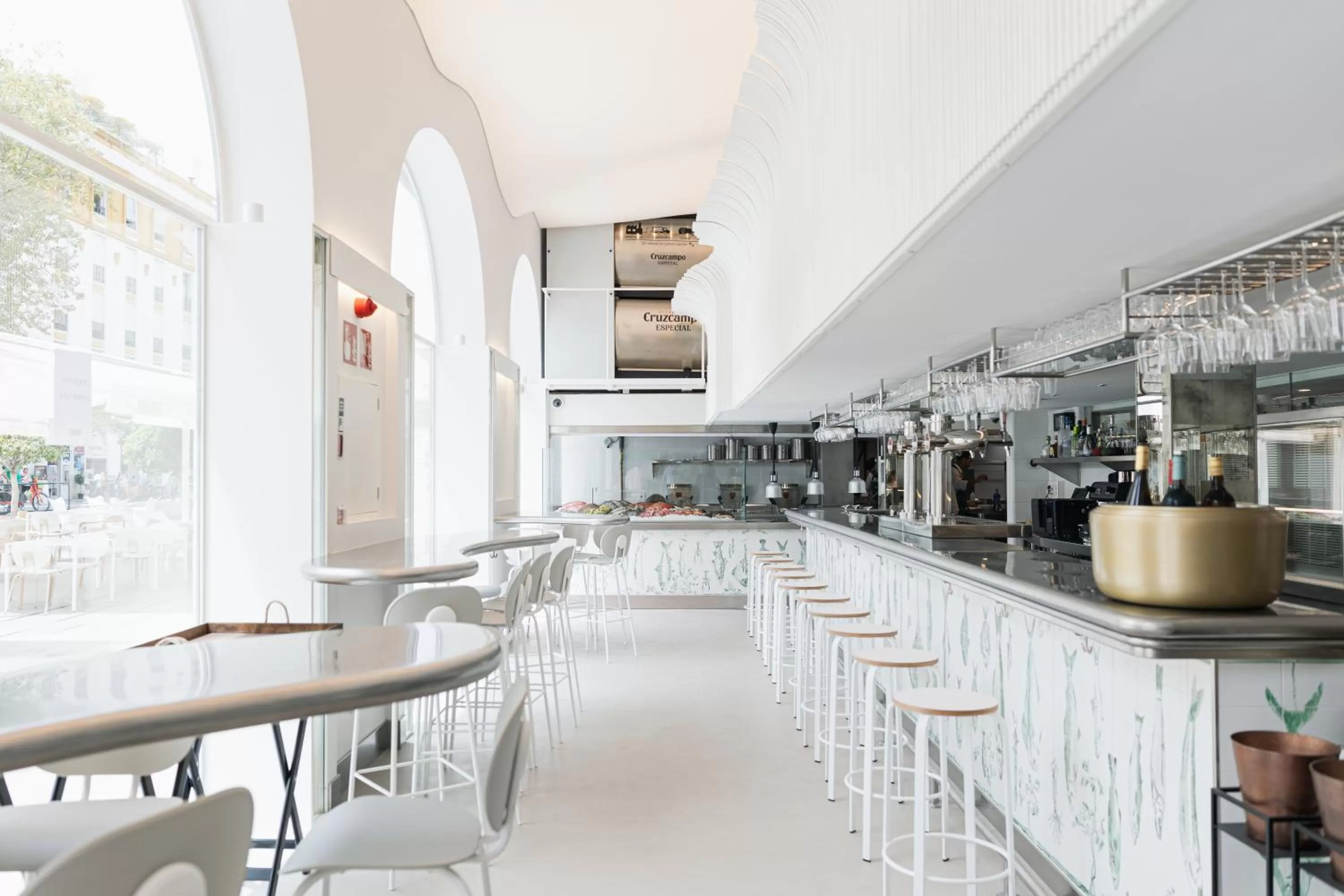 Restaurant/places to eat in Hotel Tayko Sevilla