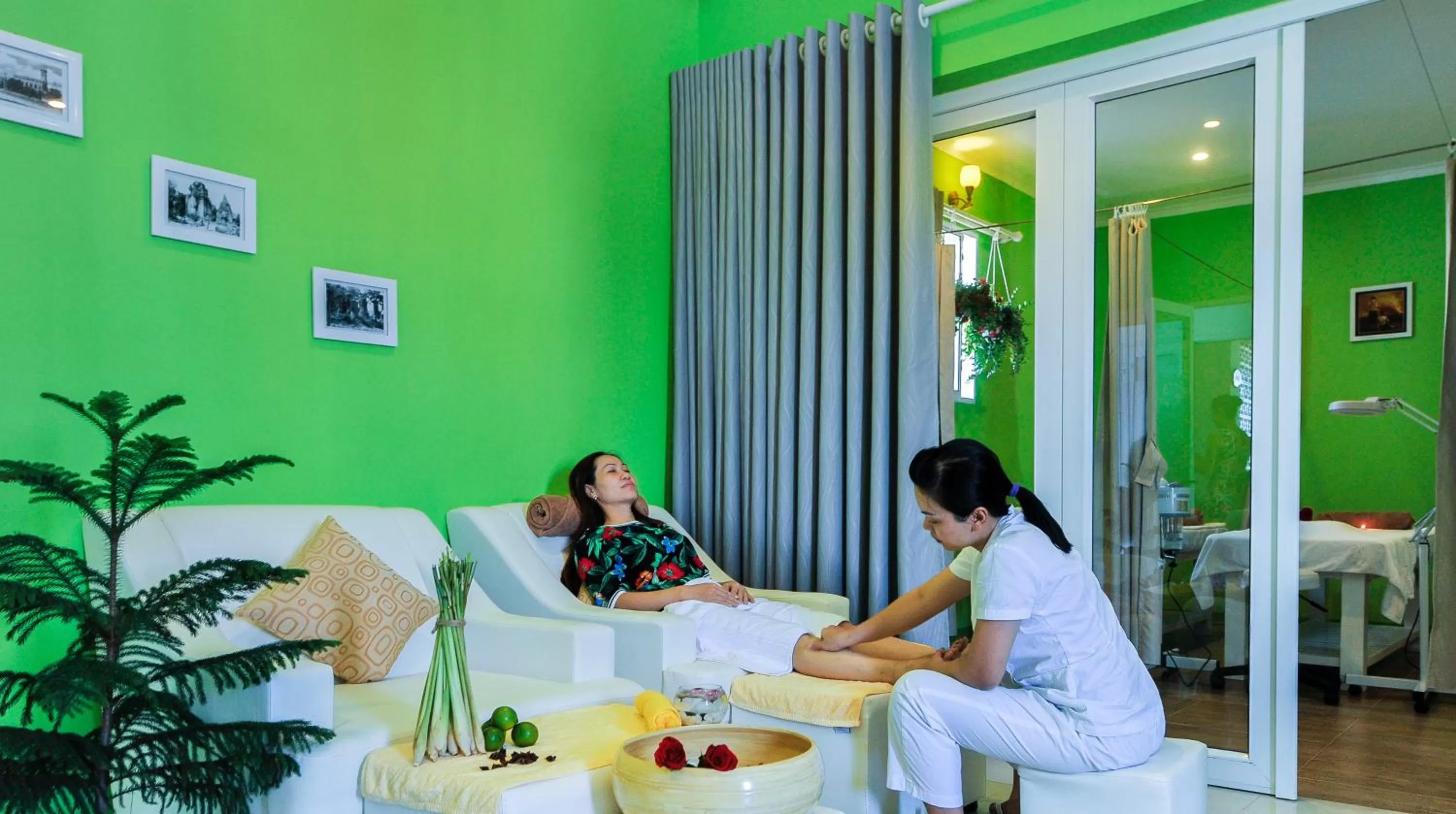 Massage in Edele Nha Trang Hotel