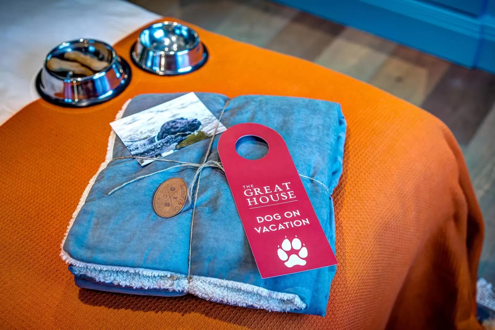 Pets, Bed in The Great House, Sonning, Berkshire