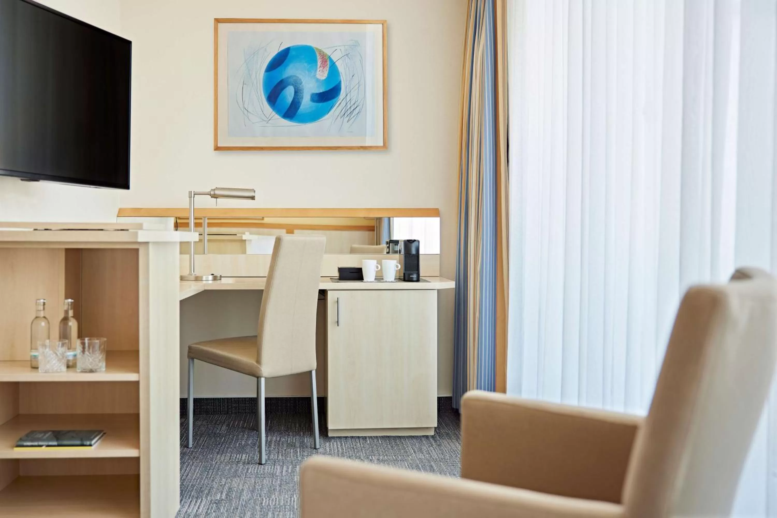 Bedroom in Lindner Hotel Cologne Am Dom, part of JdV by Hyatt