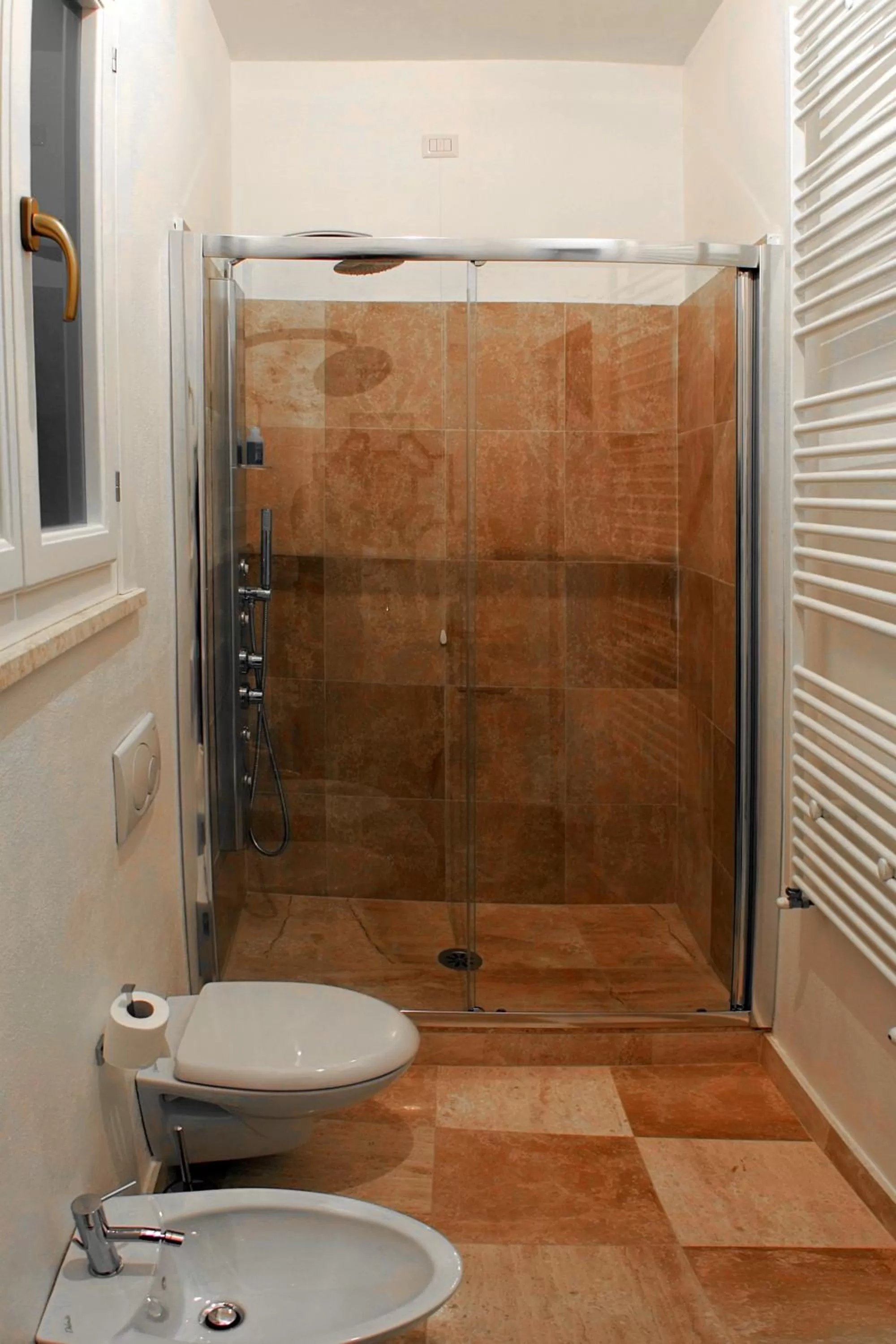 Shower in Bellezza Suites