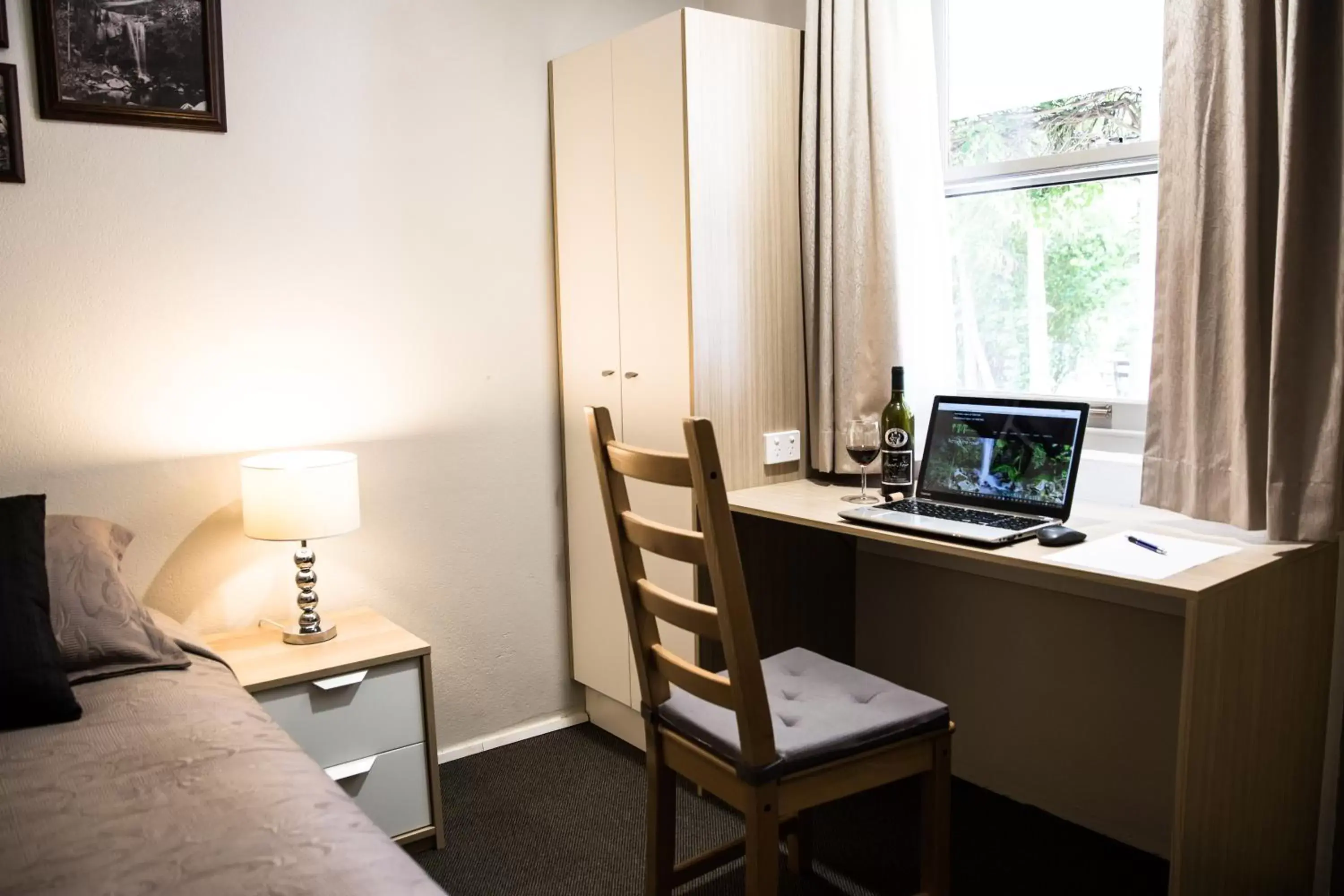 Twin Suite in Tall Trees Motel Mountain Retreat Twin Suite in Tall Trees Motel Mountain Retreat