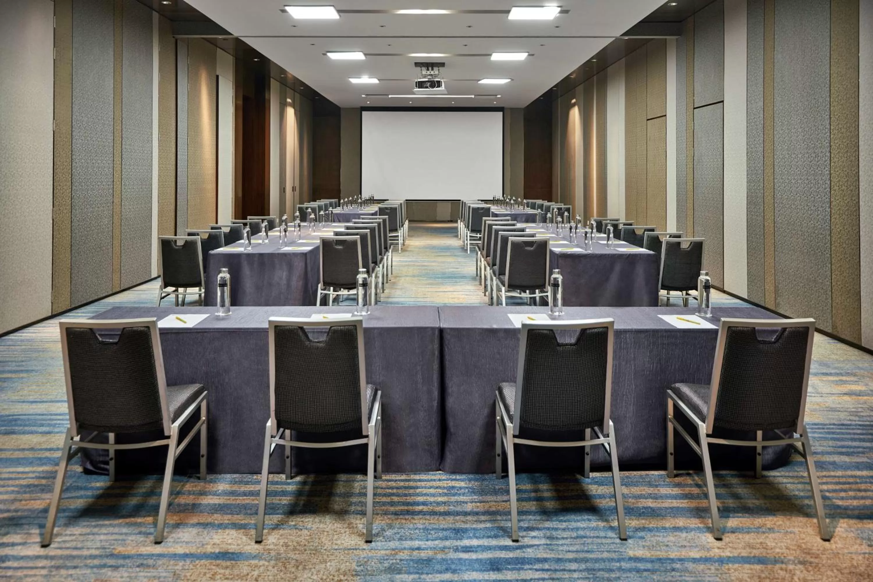 Meeting/conference room in Hilton Garden Inn Shenzhen Bao'an