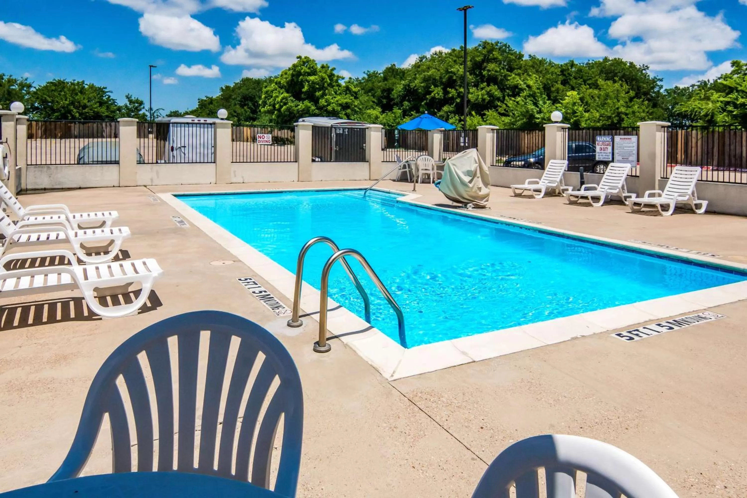 Activities in Motel 6-Cleburne, TX