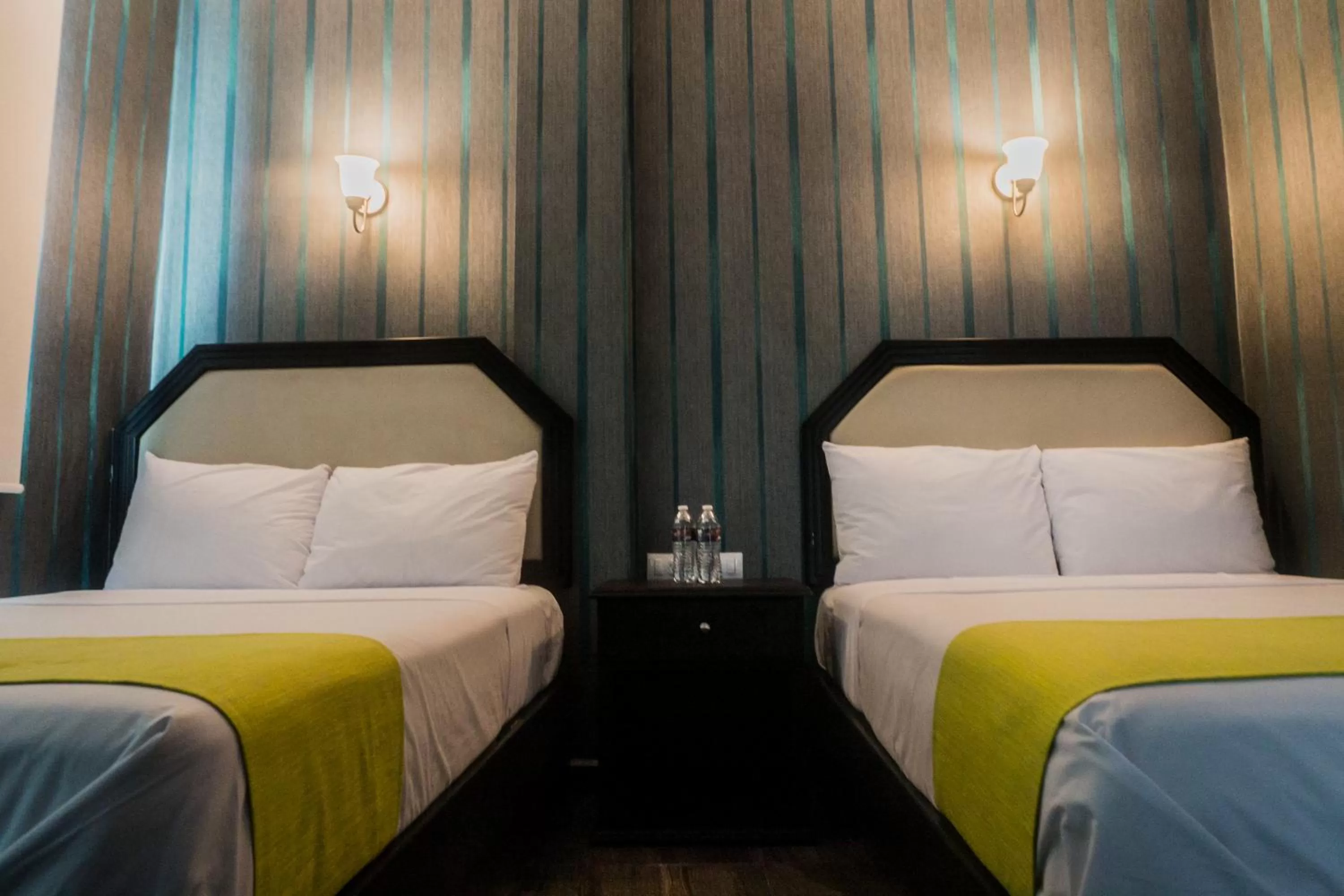 Bed in HOTEL CAREYES