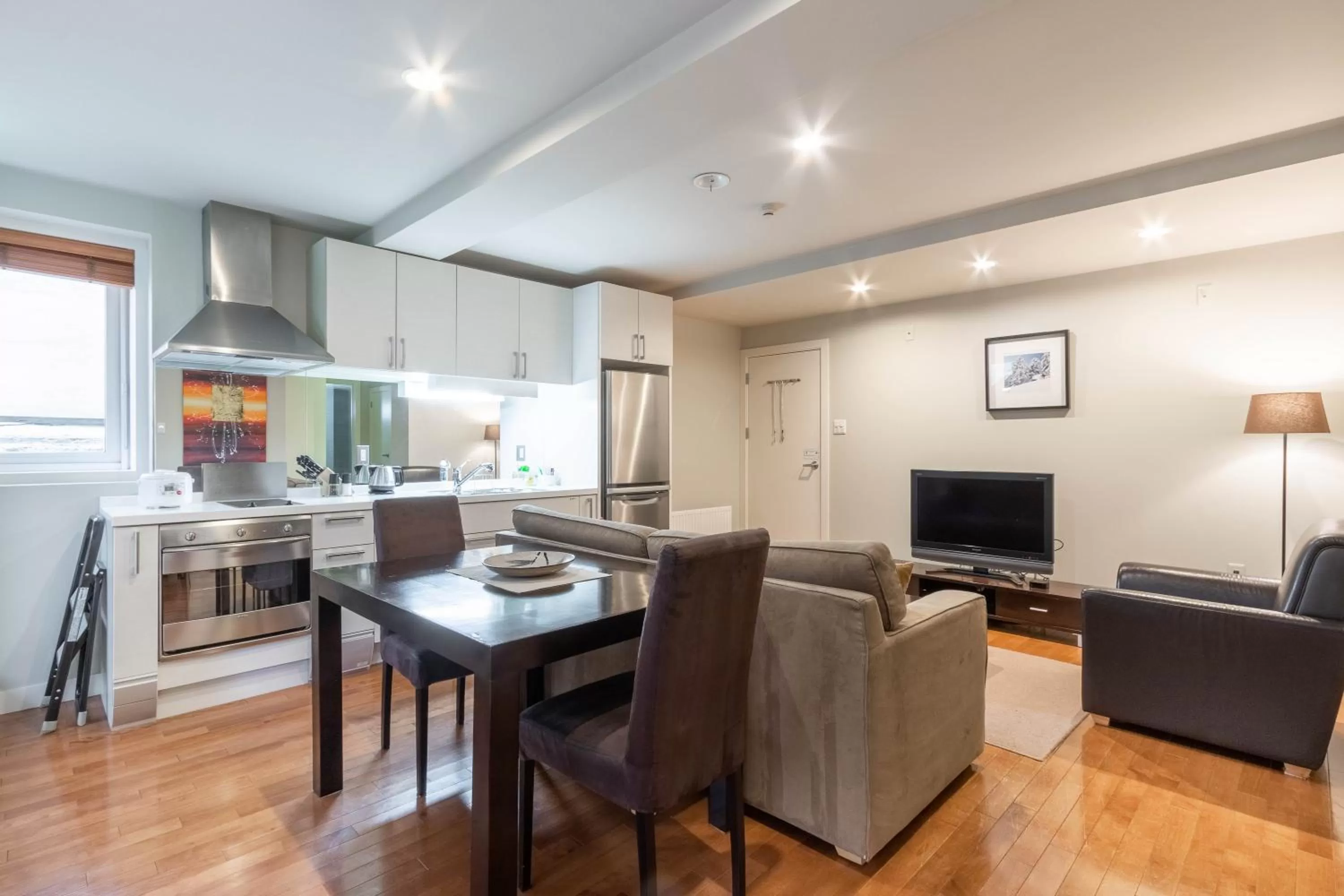 Kitchen or kitchenette in Fresh Powder Accommodation