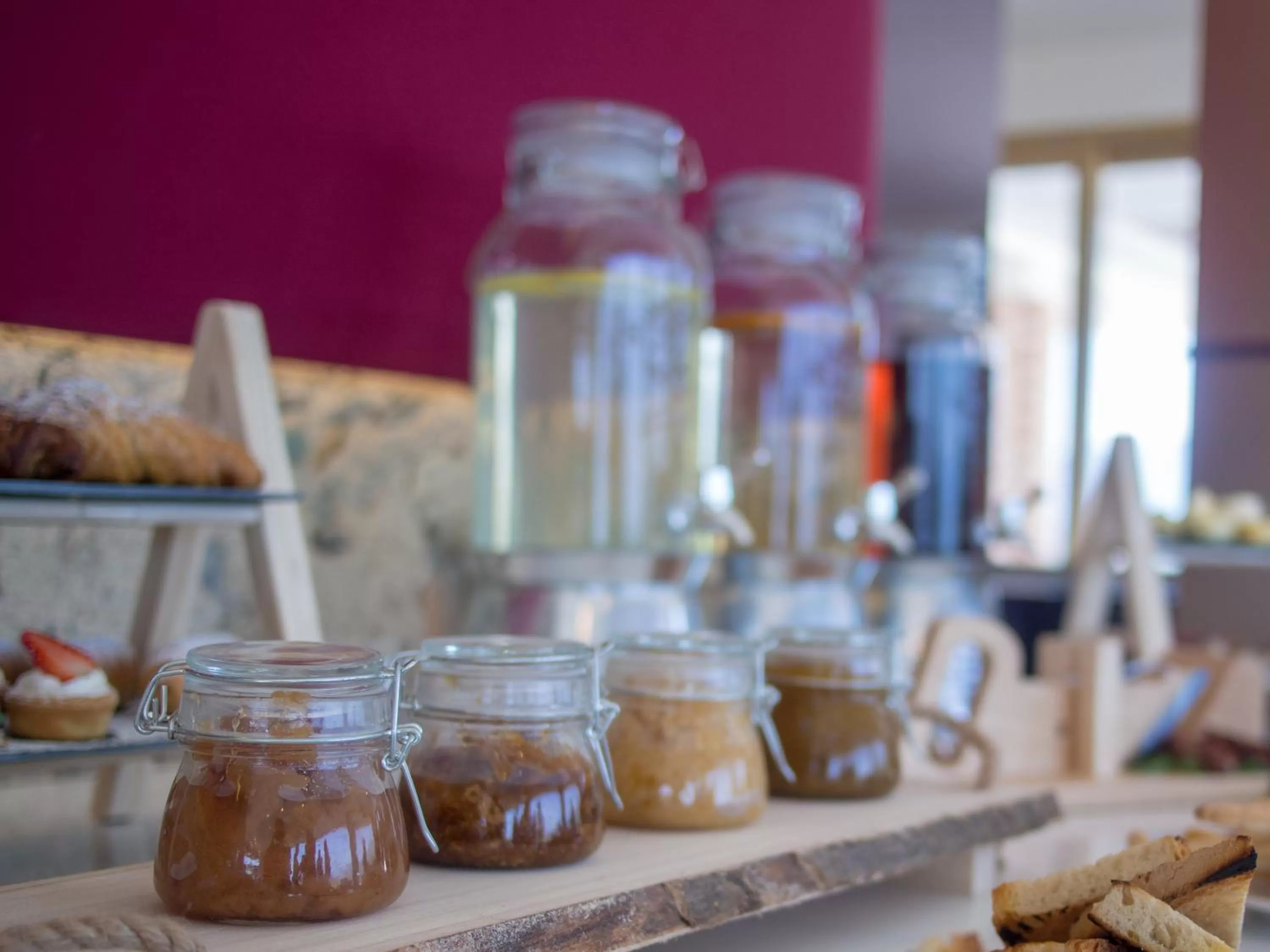 Breakfast in UNA HOTELS Tenuta Contessa Farm & SPA Cosenza