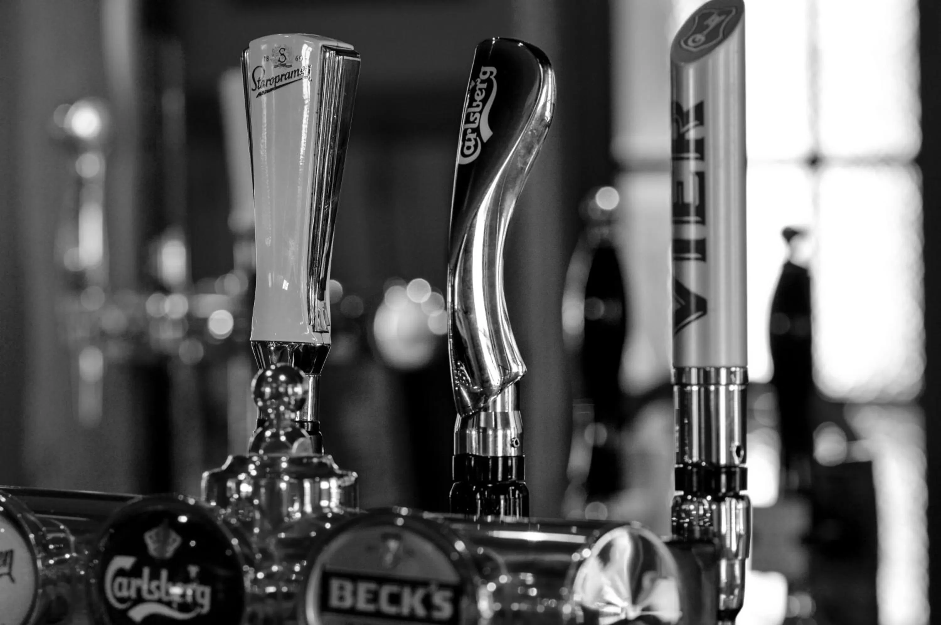 Lounge or bar in The Crown Inn Hotel