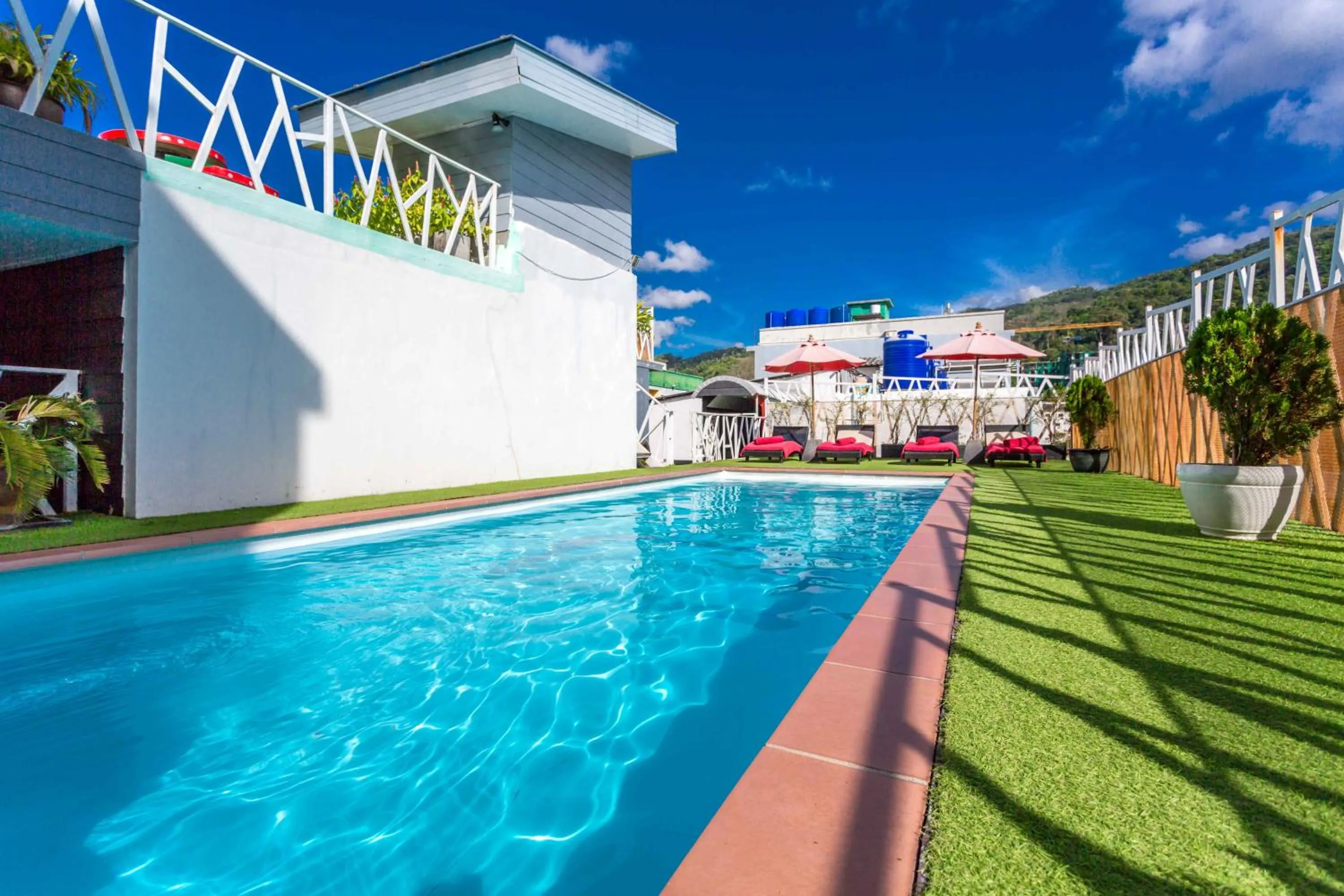 Swimming pool in PJ Patong Resortel