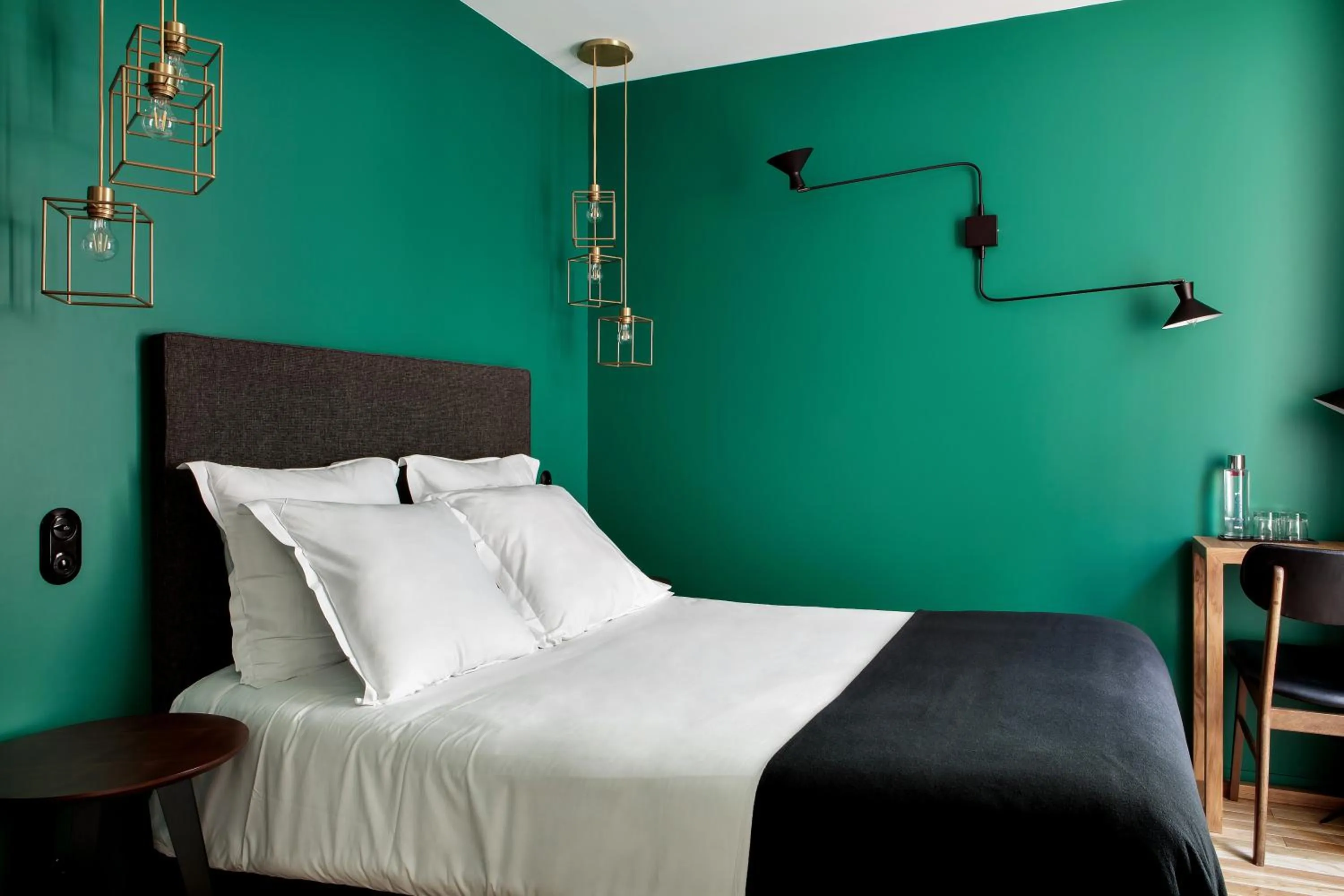 Bed in New Hotel Le Voltaire