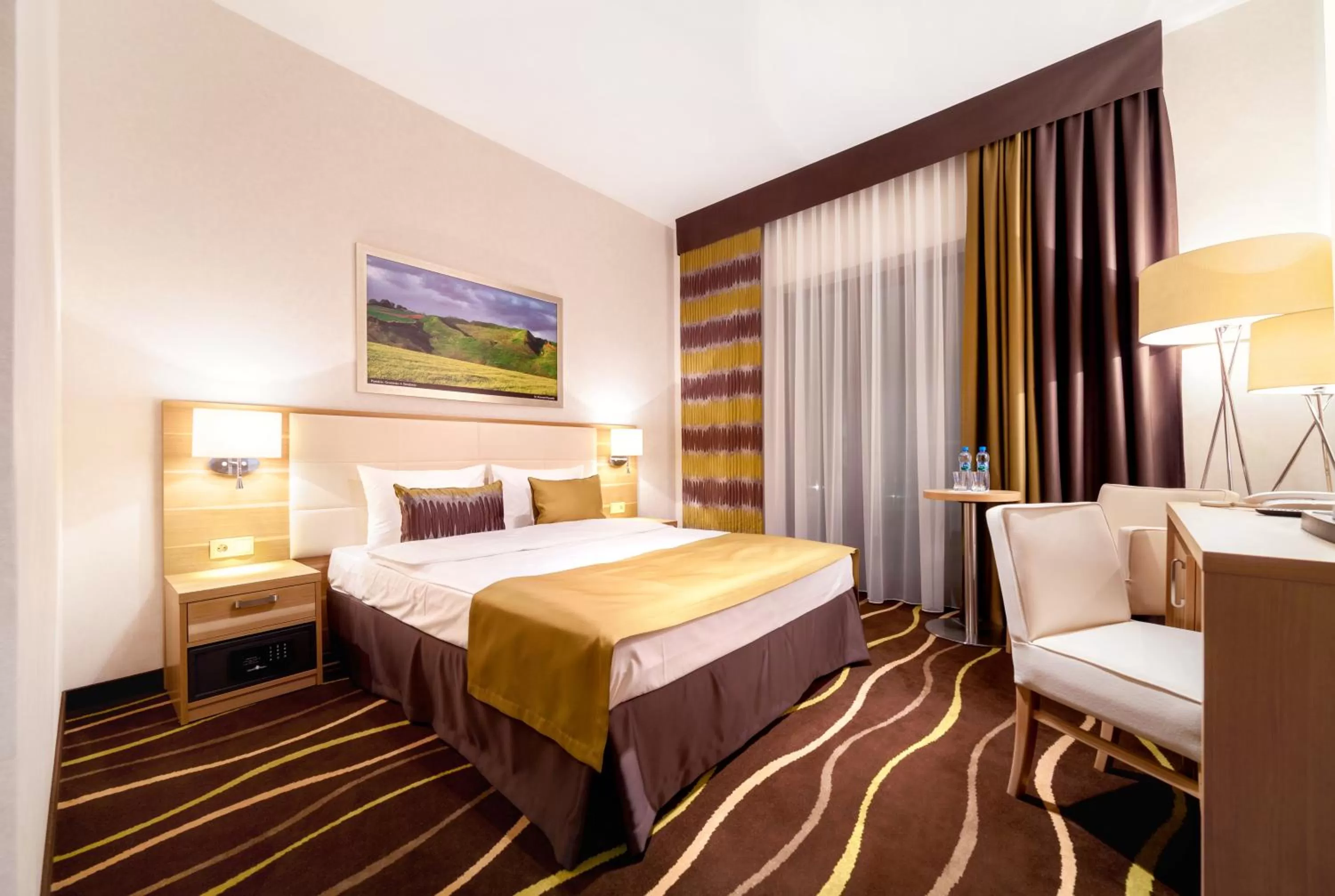 Bed in Słoneczny Zdrój Medical Spa & Wellness