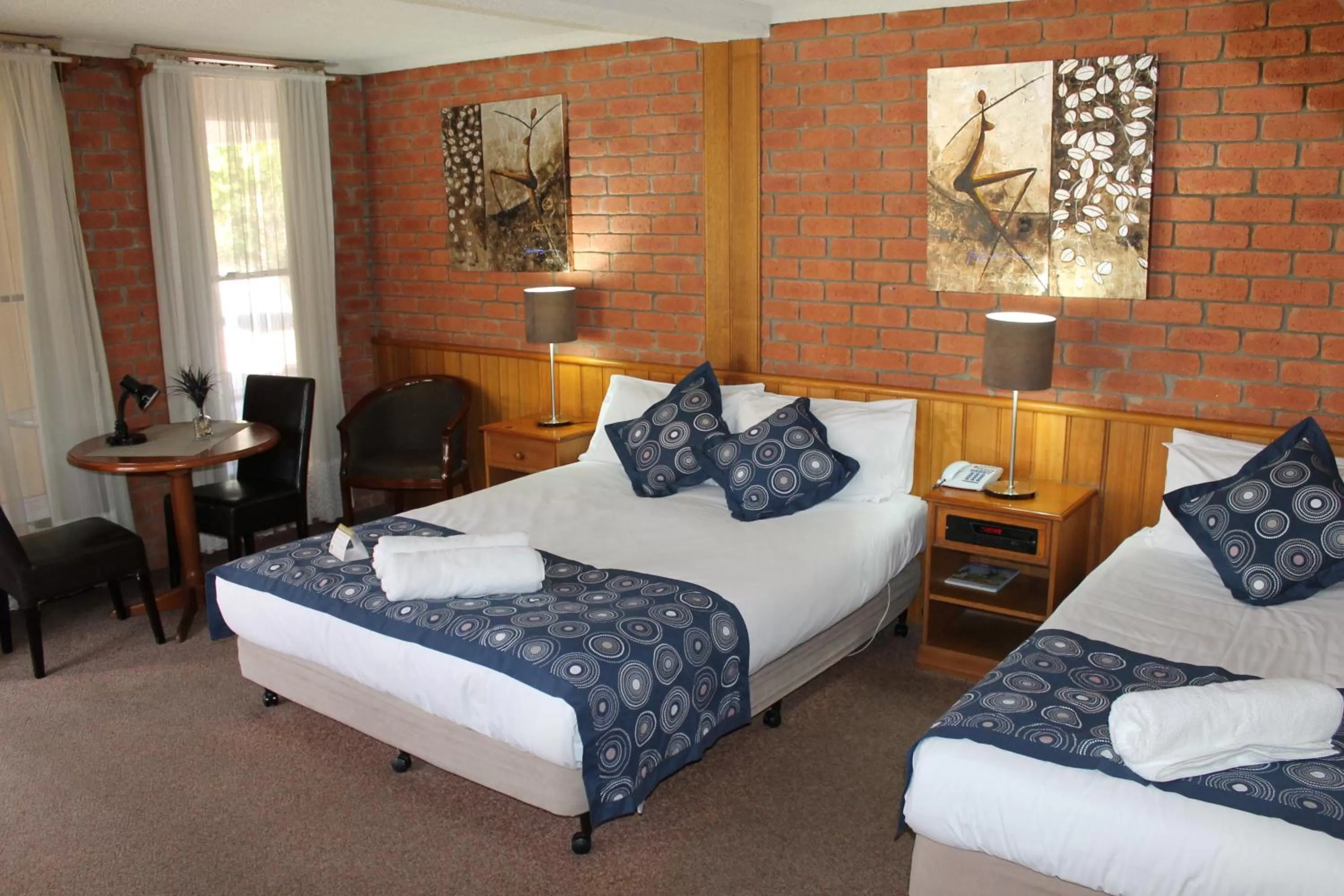 Bed in Bakery Hill Motel