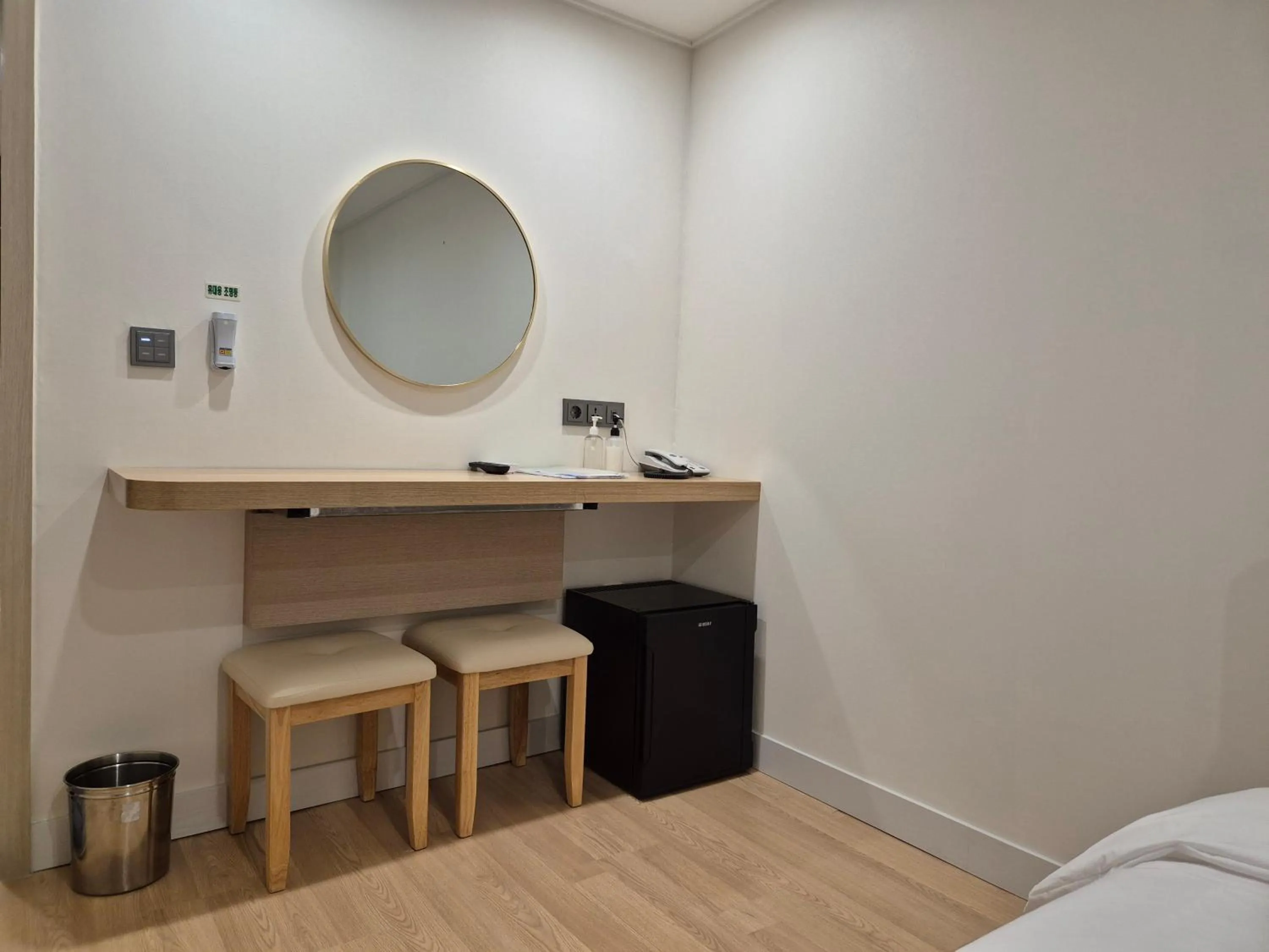 Property building in Gwang Jang Hotel