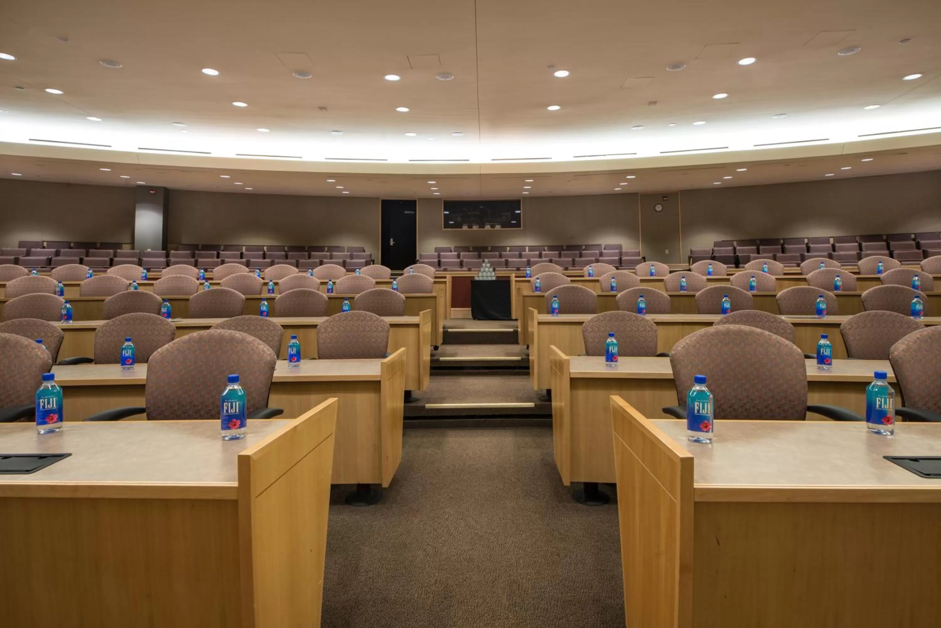 Business facilities in Wellsworth Hotel