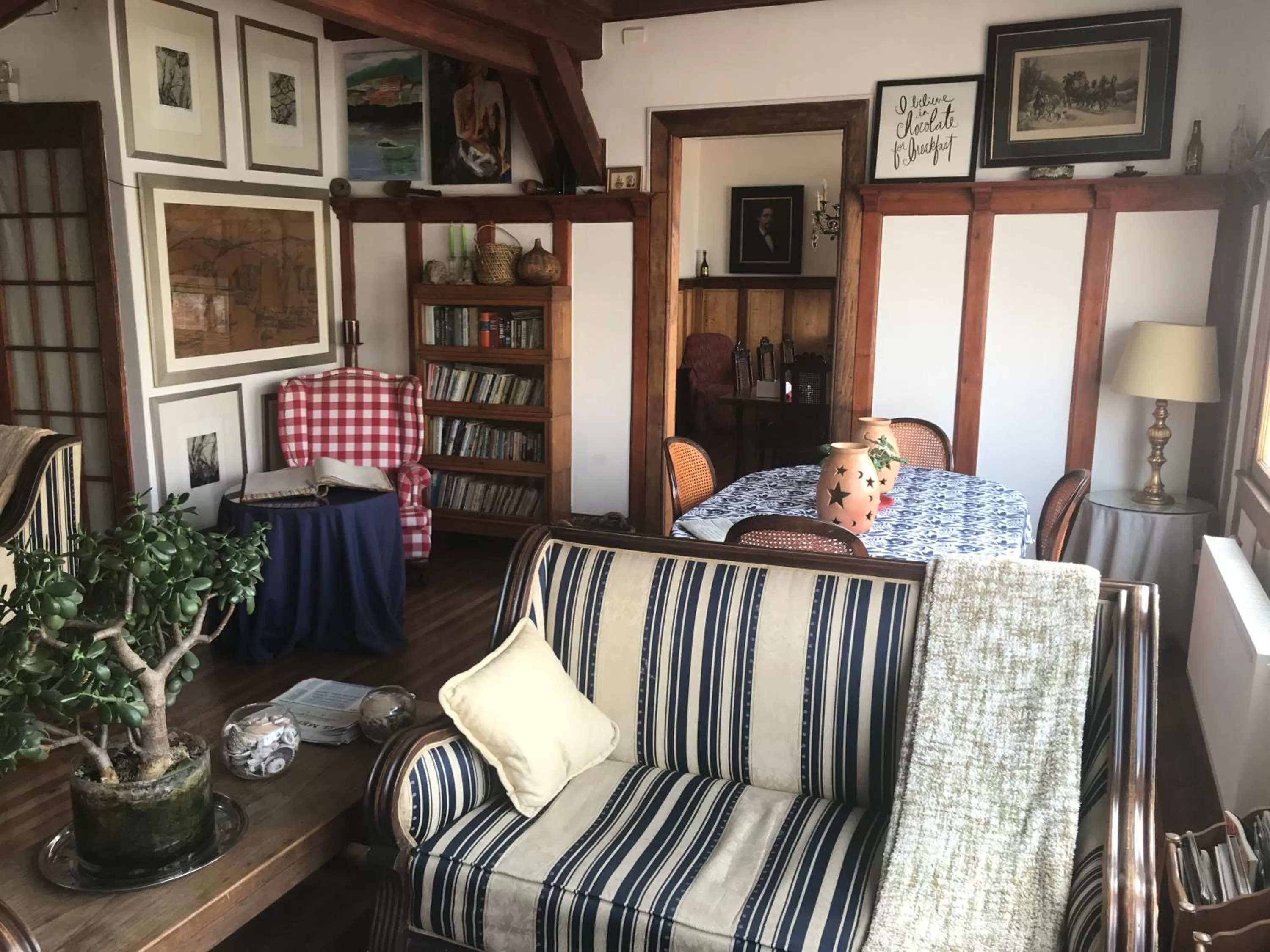 Seating area in Chocolate Manor House Hotel Boutique