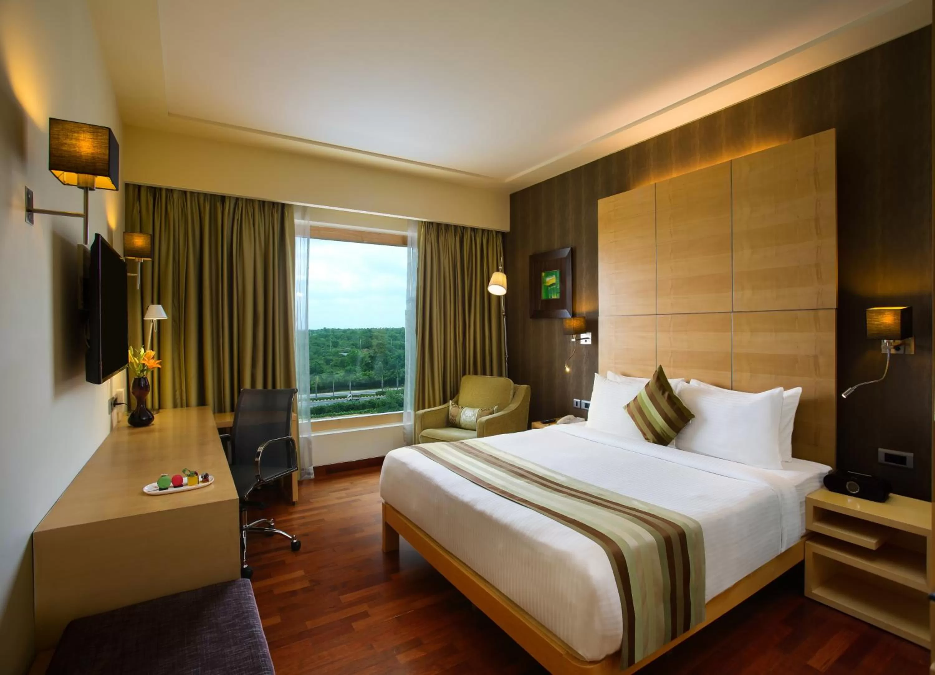 City view, Bed in Novotel Hyderabad Airport