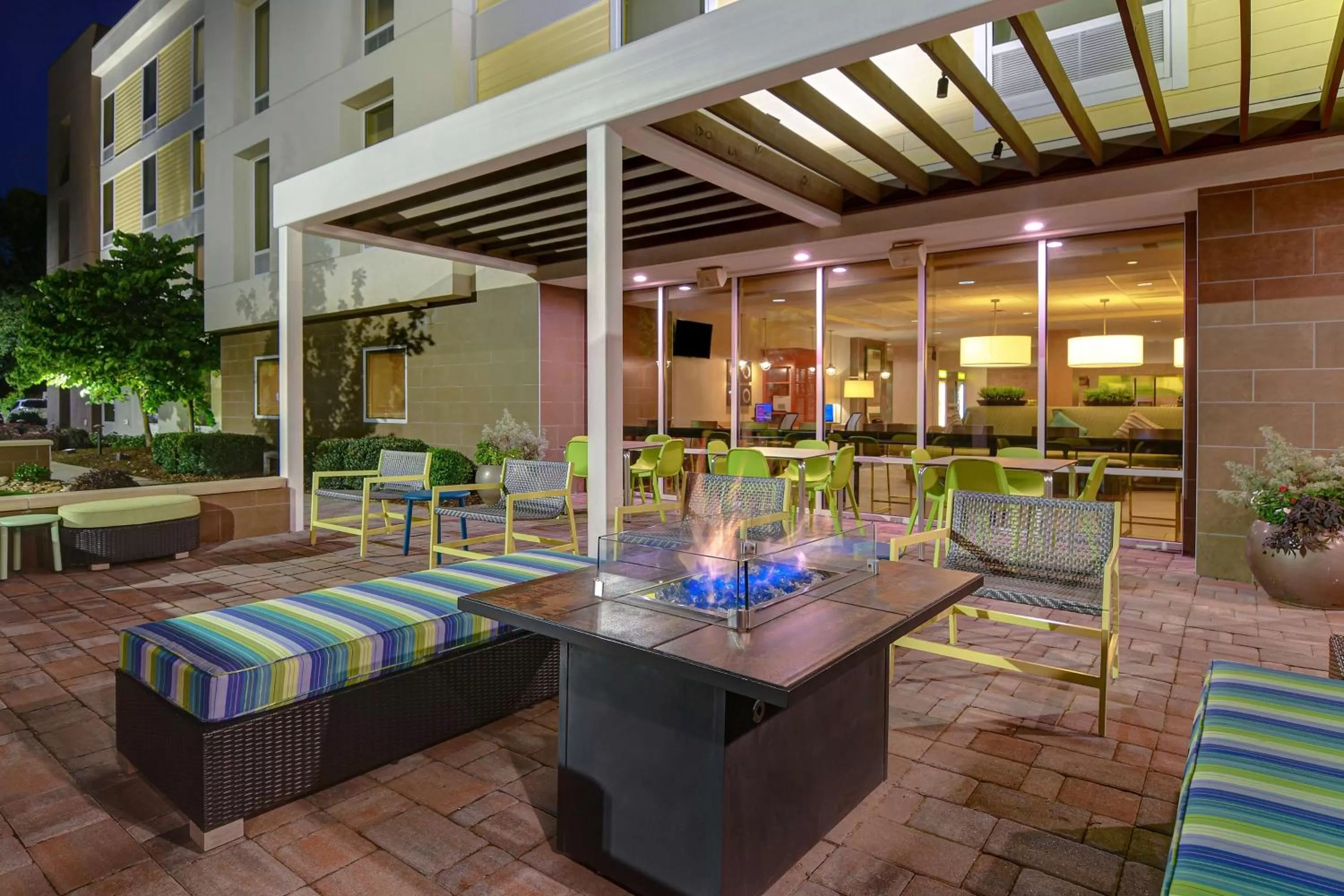 Patio in Home2Suites by Hilton Augusta