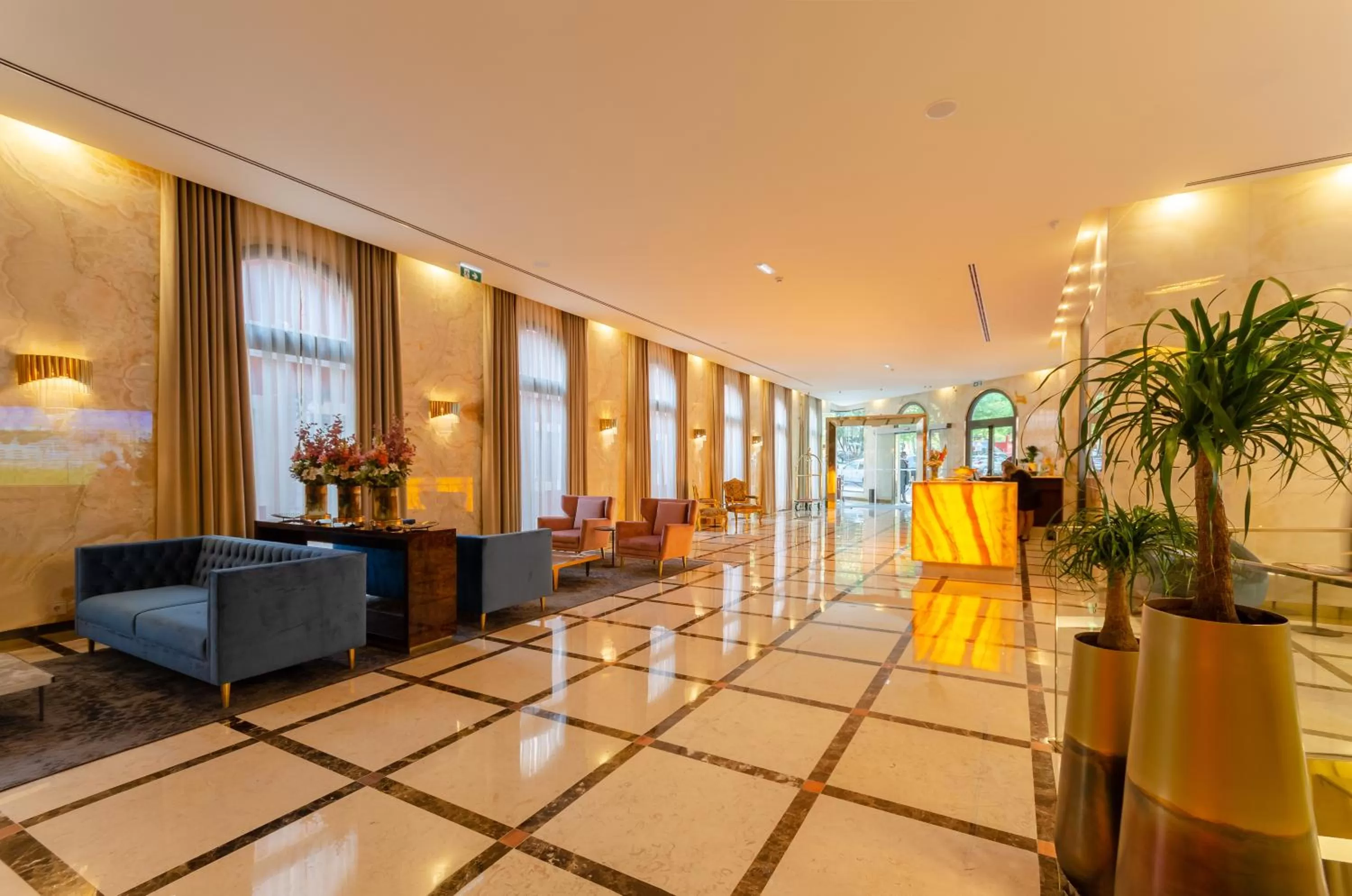 Lobby or reception in TURIM Boulevard Hotel