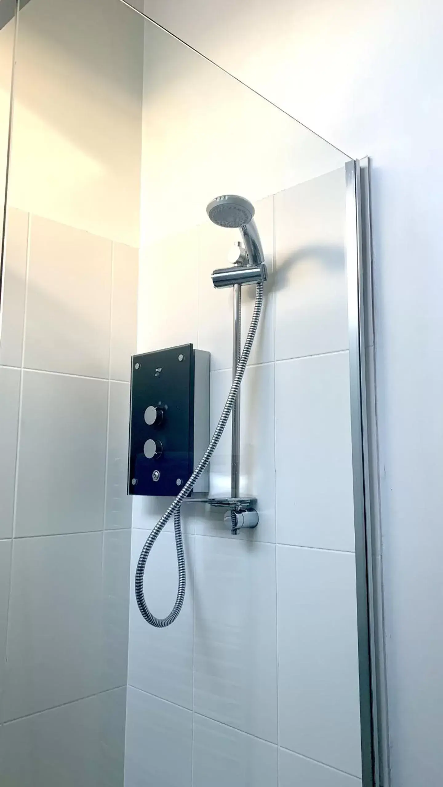 Twin Room with Shower in Cape Cornwall Club Twin Room with Shower in Cape Cornwall Club