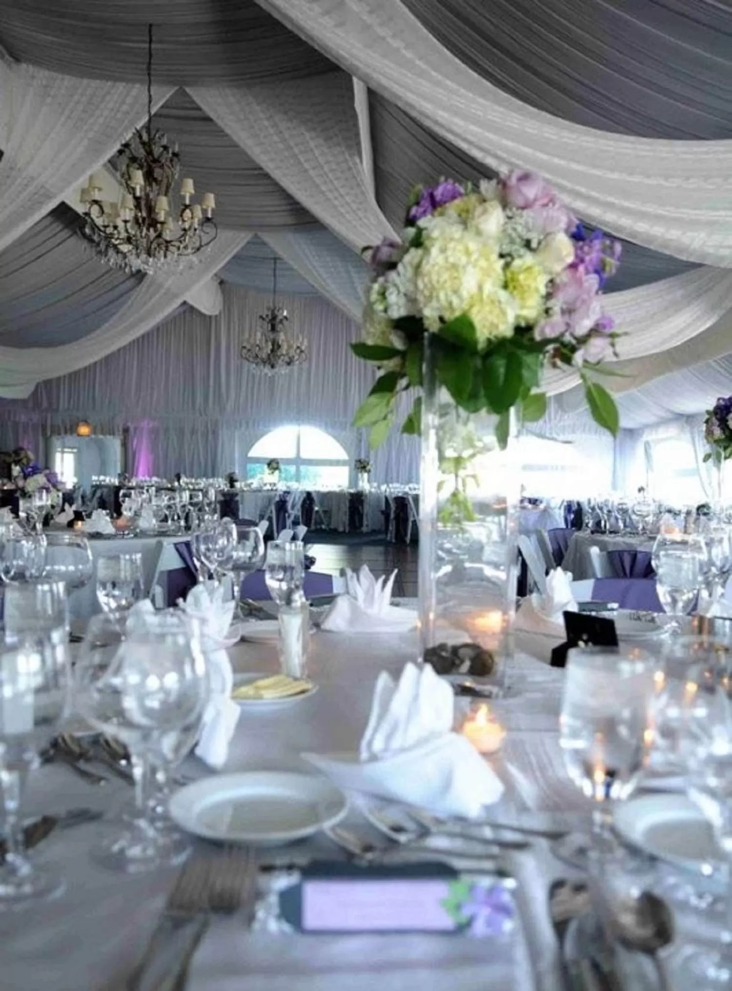 Meeting/conference room in Hilton Chicago Oak Brook Hills Resort & Conference Center