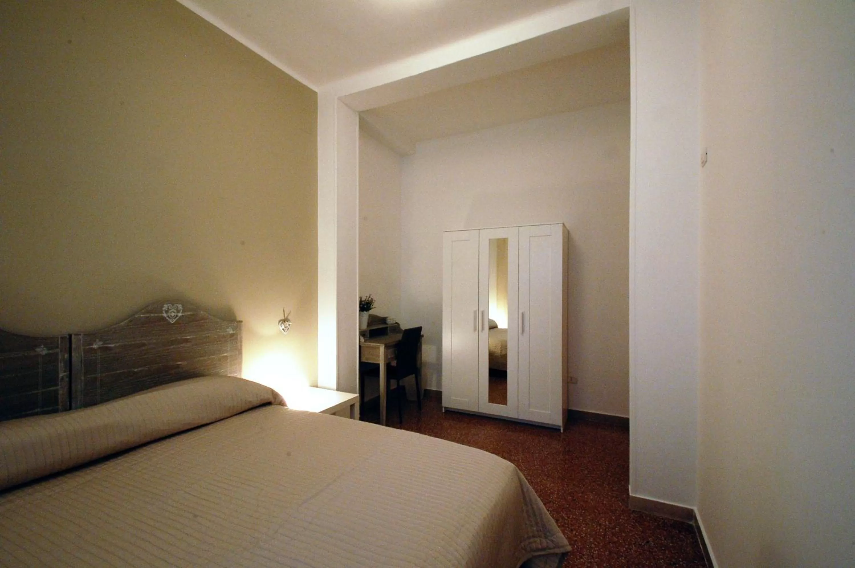 Photo of the whole room, Bed in Giardino dei Frutti