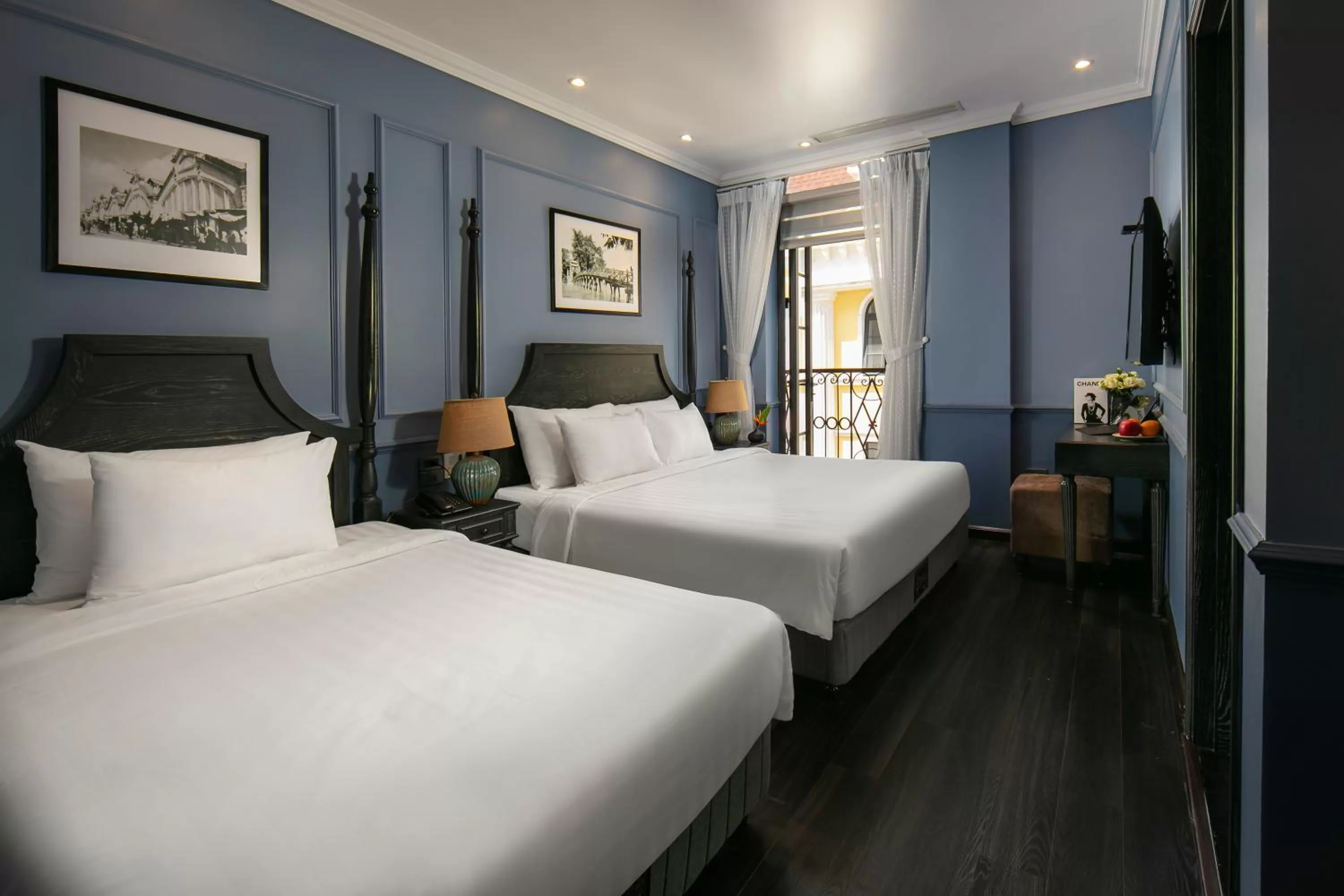 Photo of the whole room, Bed in The Secret HaLong