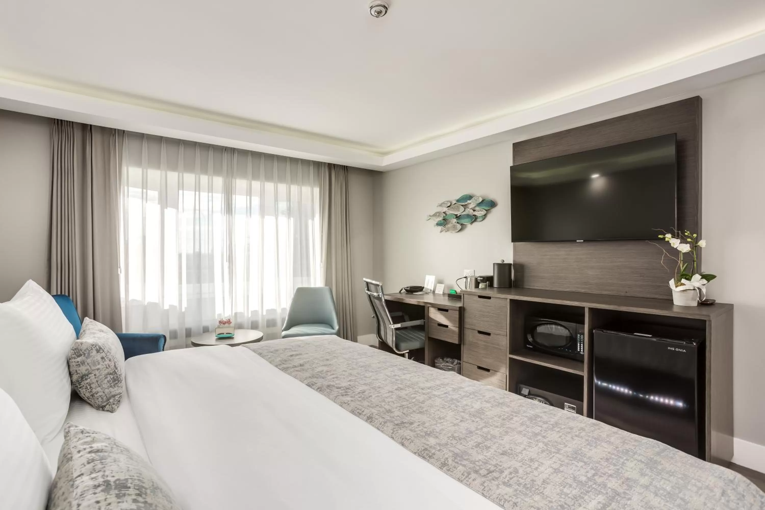 Bed in Harbor View Inn