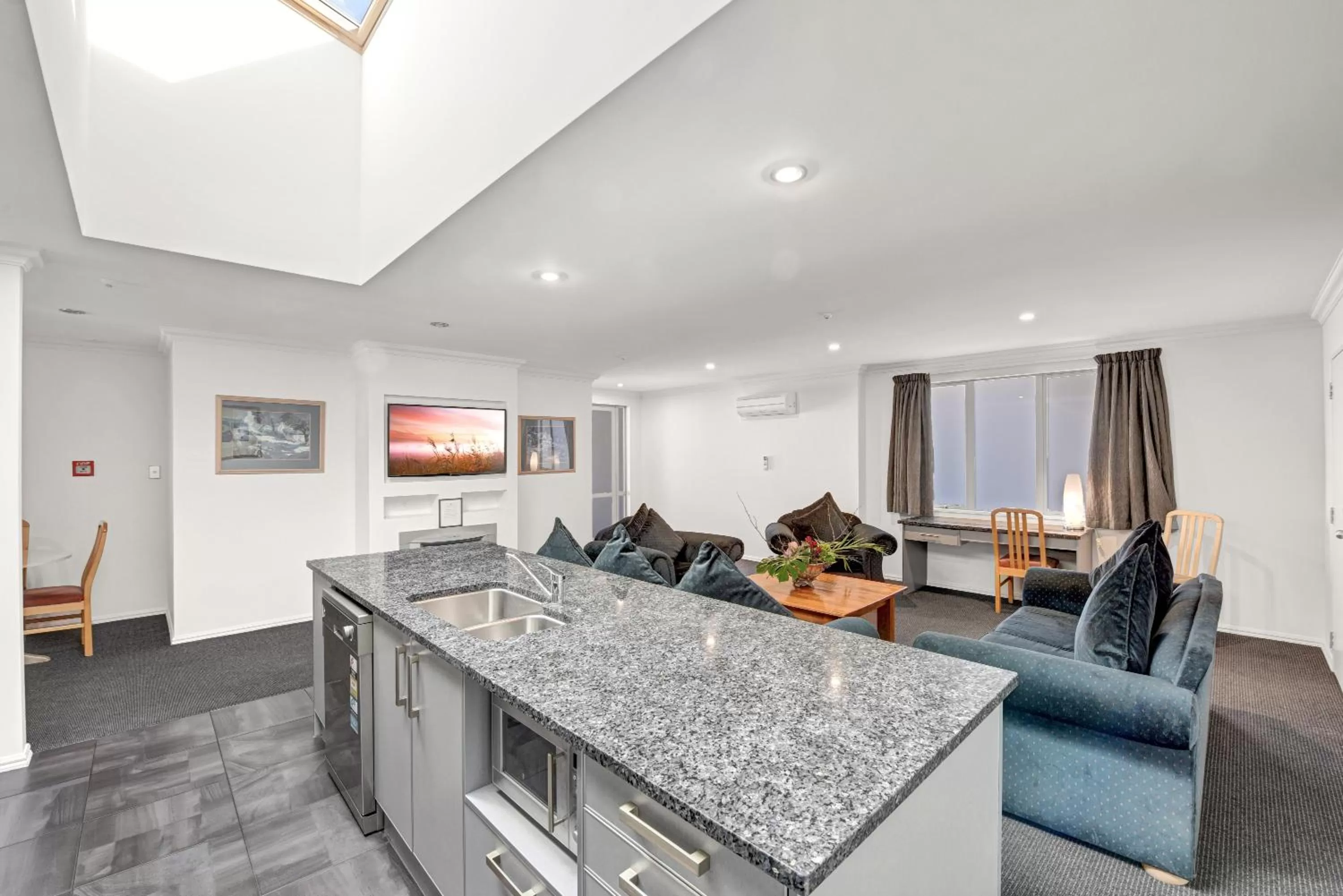 Kitchen or kitchenette in The Hotel Nelson