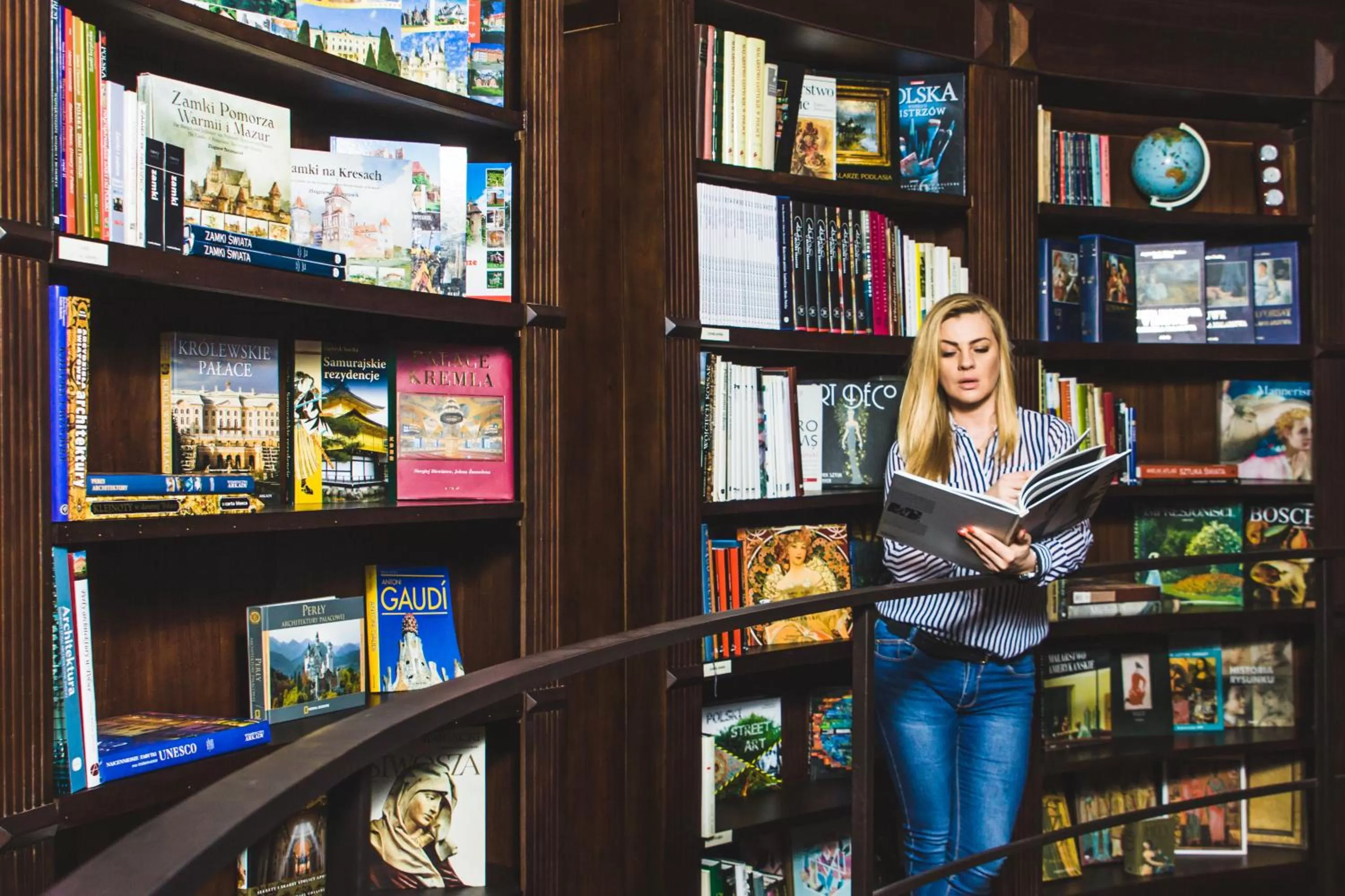 Library in Hotel Krasicki