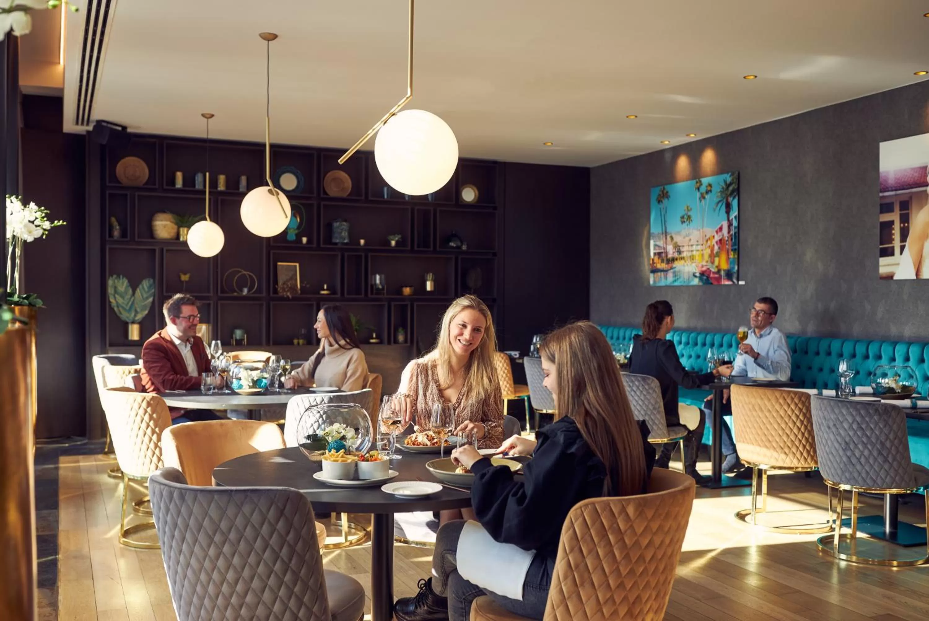 People in Van Der Valk Sélys Liège Hotel & Spa