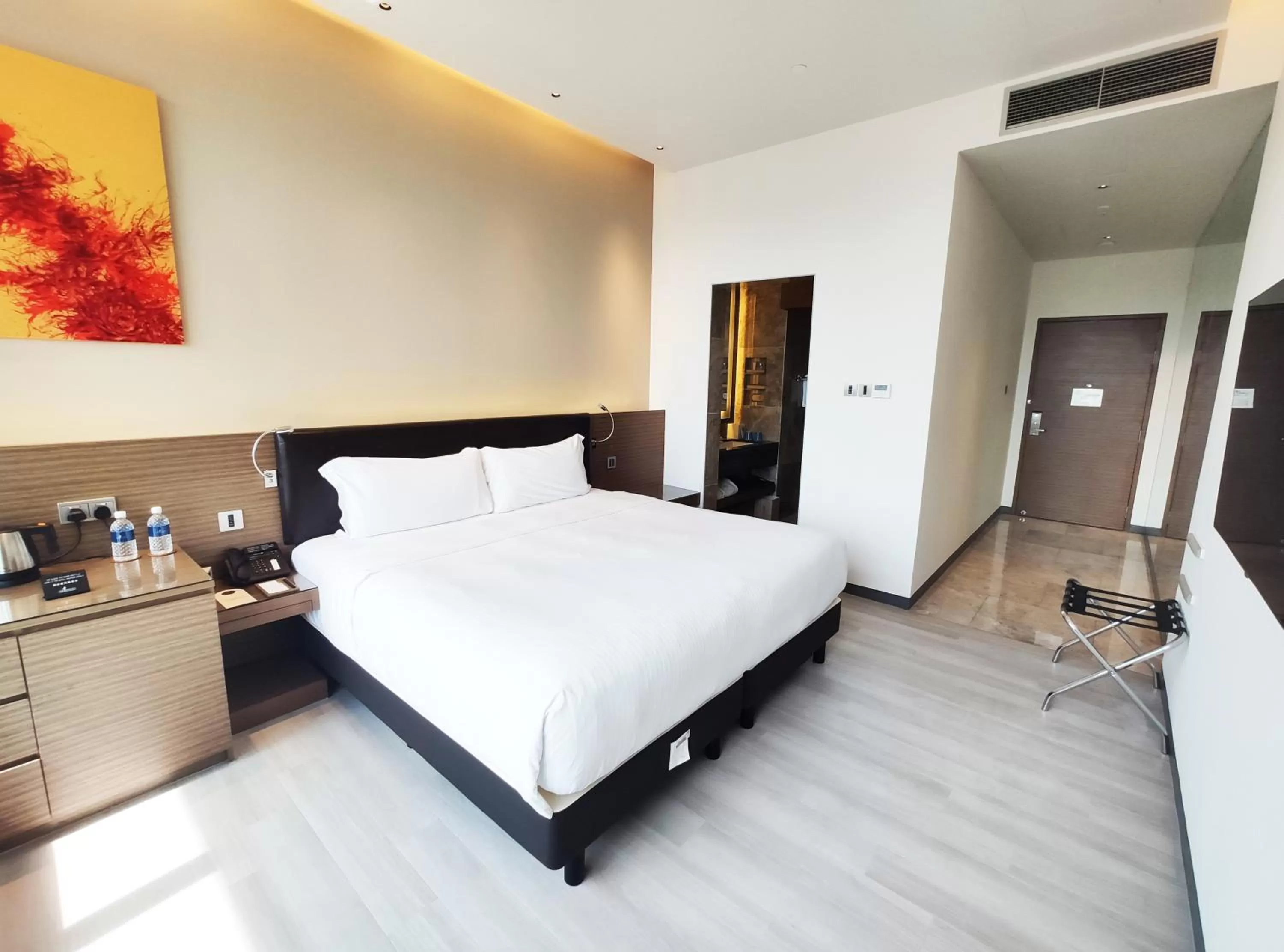 Bed in One Farrer Hotel