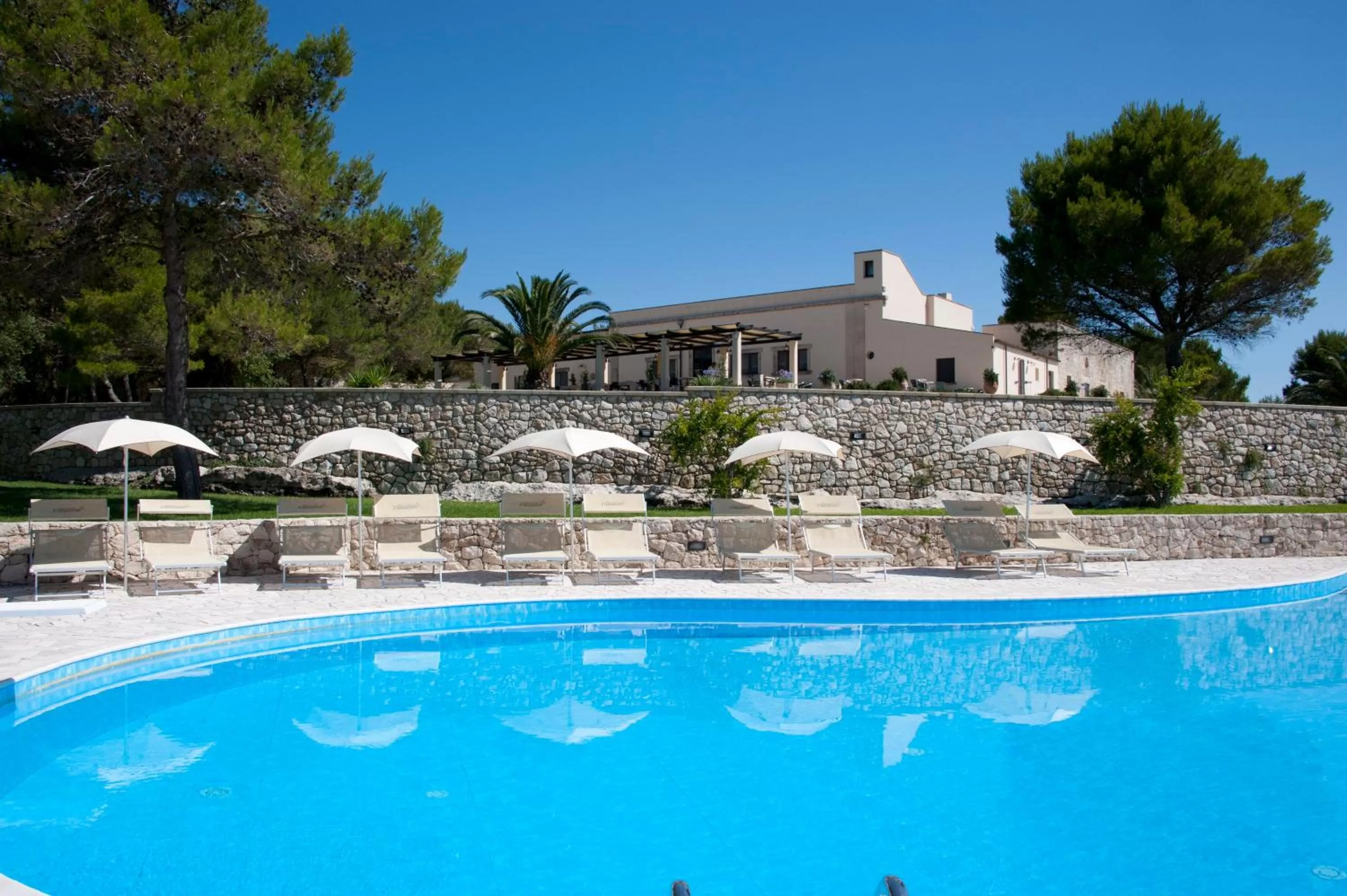 Swimming pool in Masseria Panareo