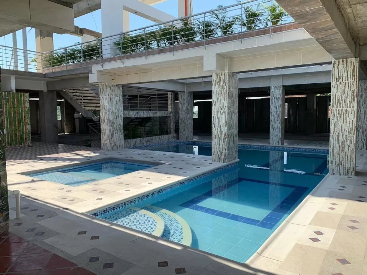 Pool view in Mirador de San Jorge