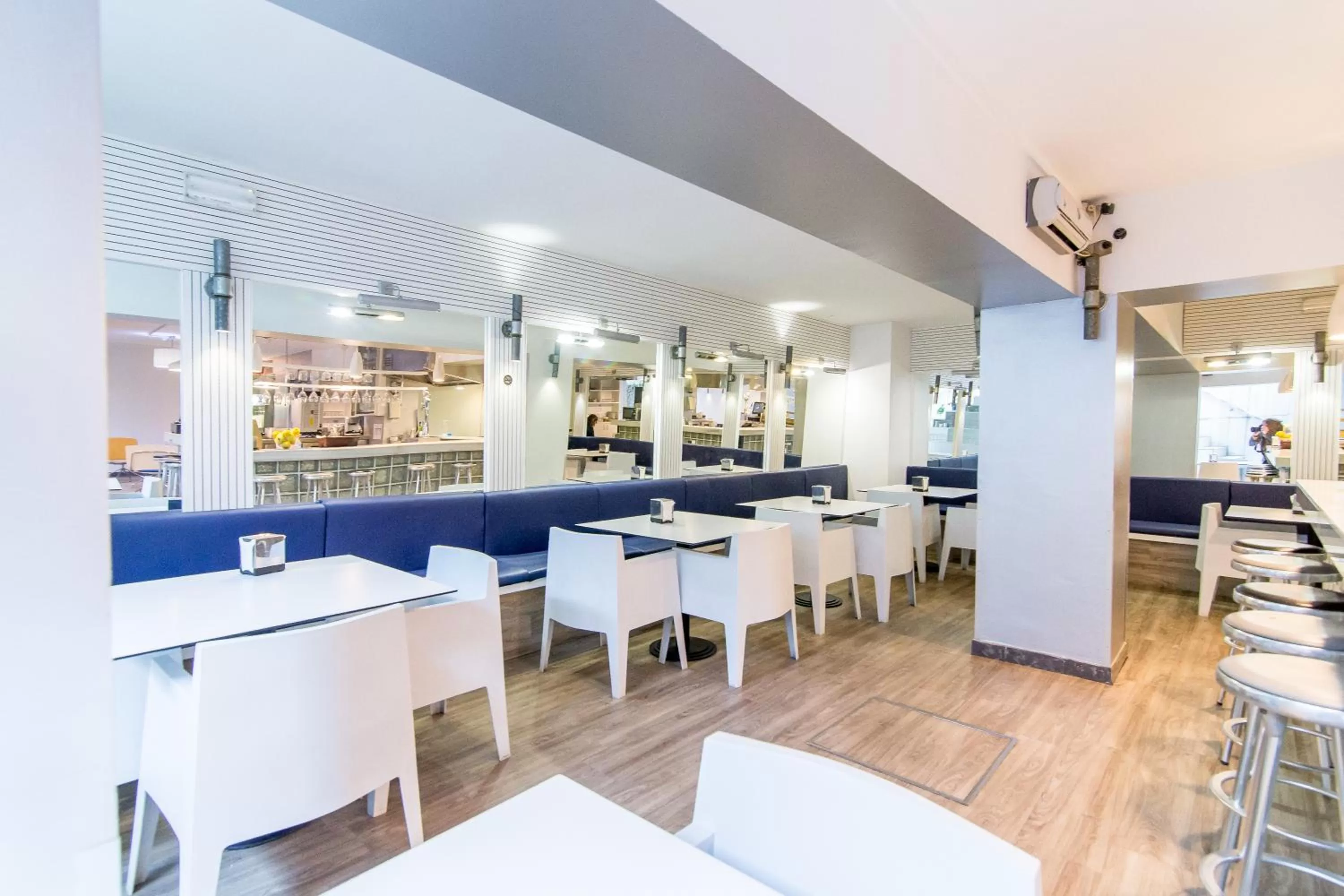 Lounge or bar in Colors