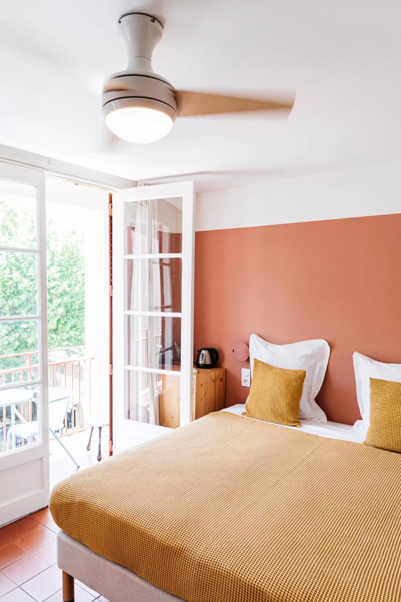 Bed in Hôtel Voltaire