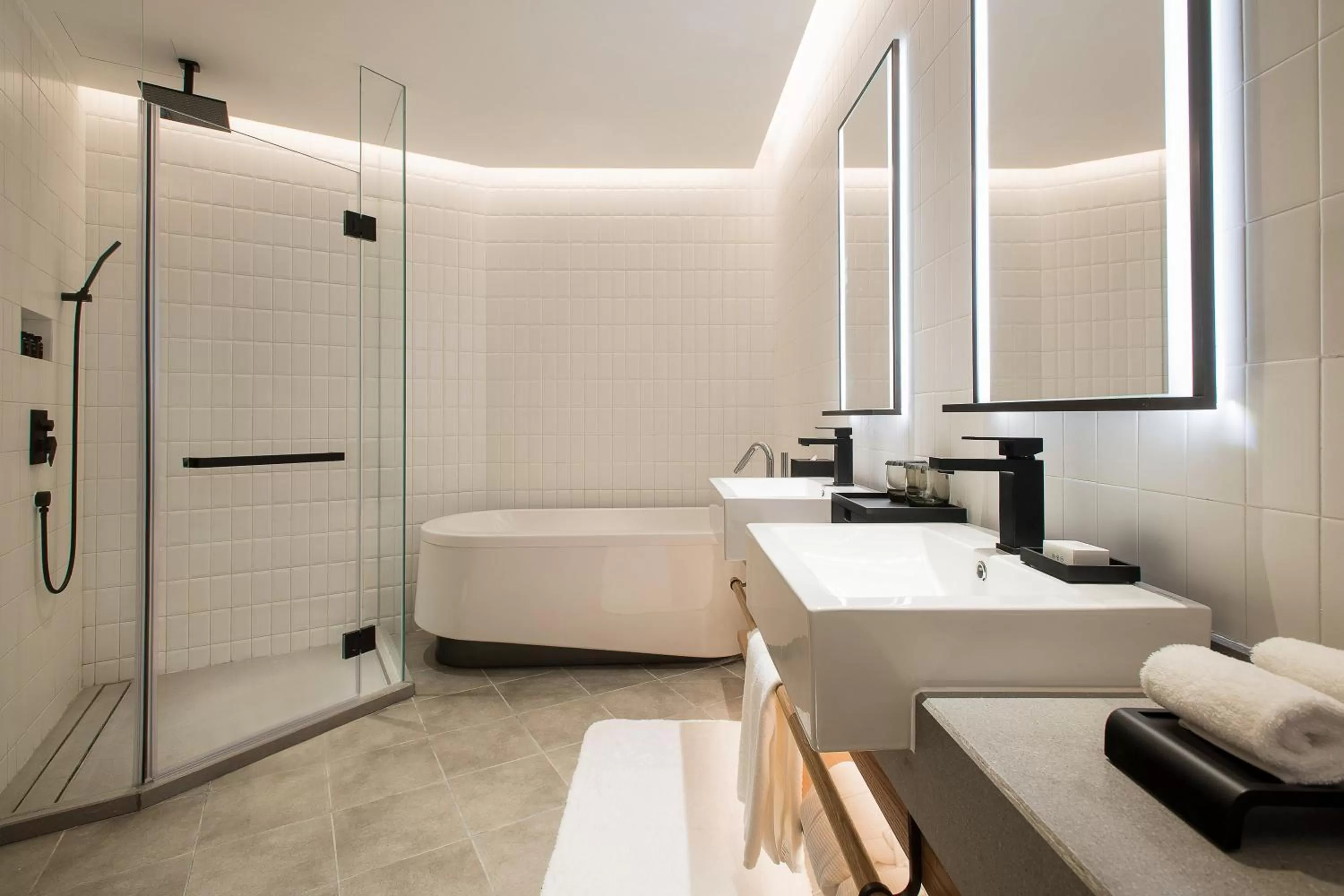 Bathroom in BEI Zhaolong Hotel, JdV by Hyatt